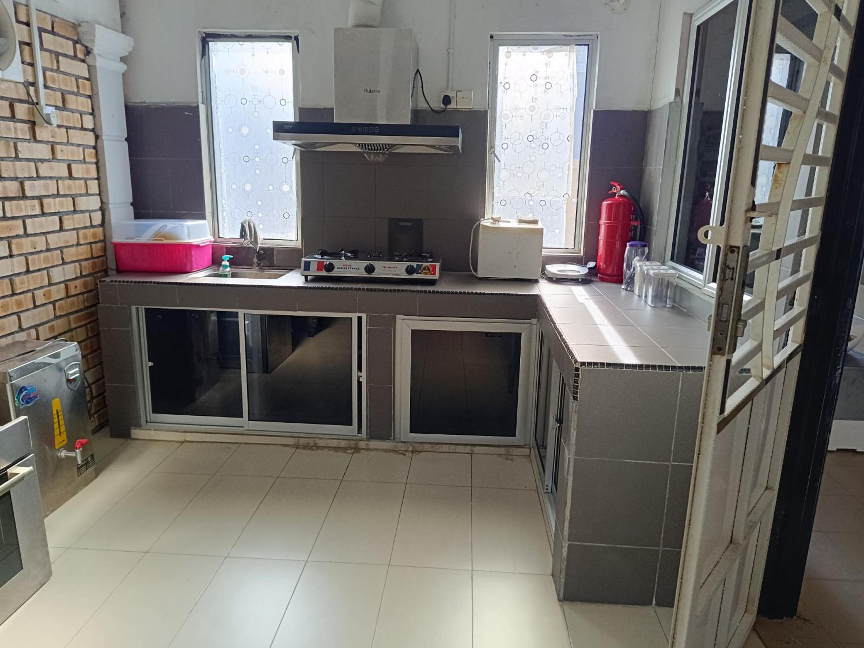 Ateh's Homestay KLIA