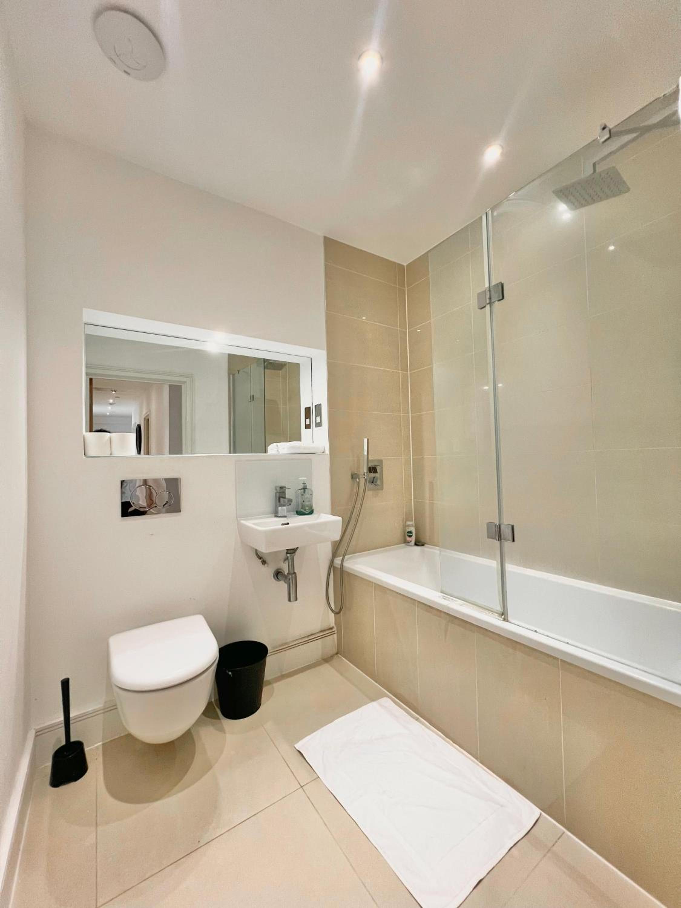 The grange penthouse F2
