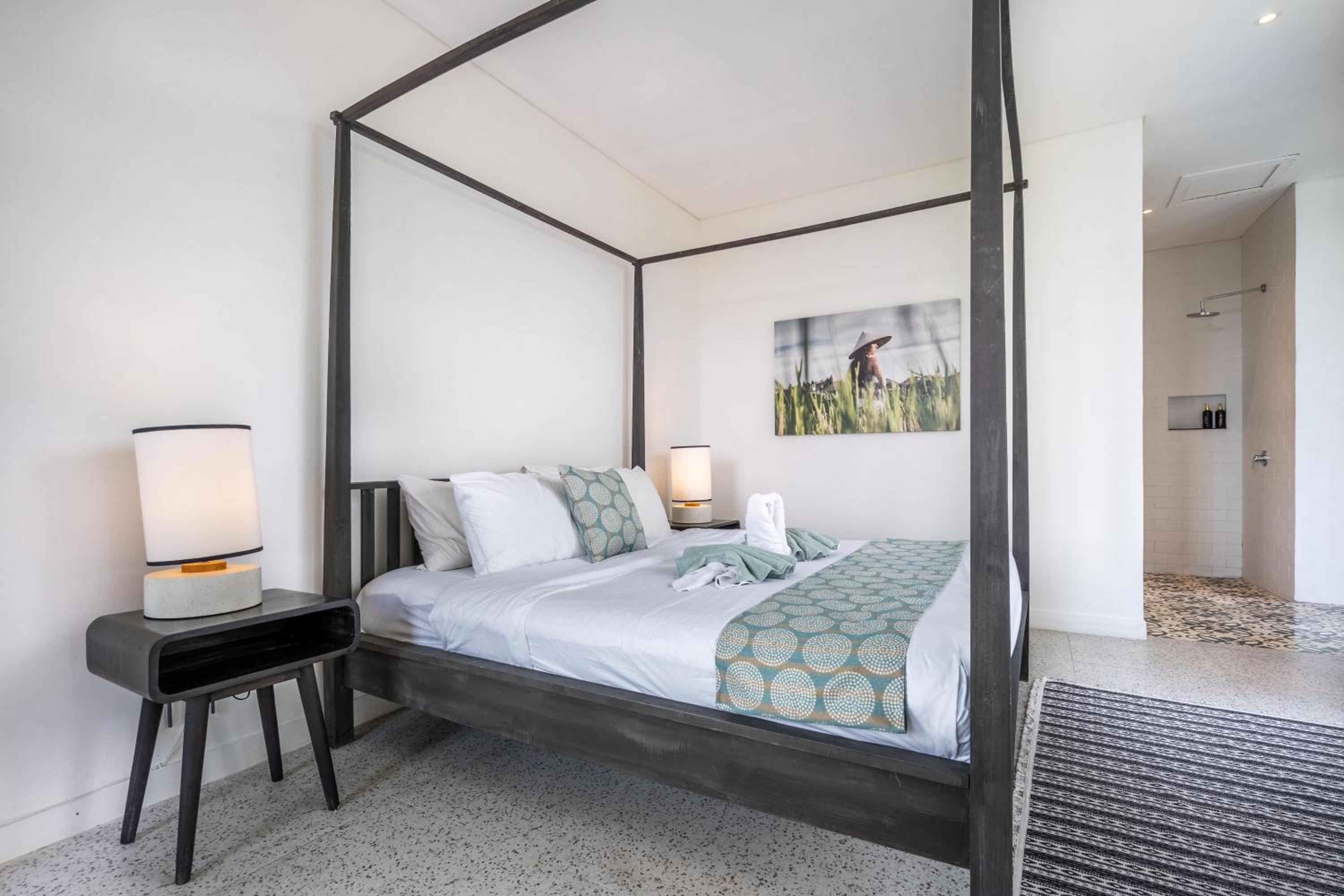 Prime Canggu Villa with stunning Rice field views
