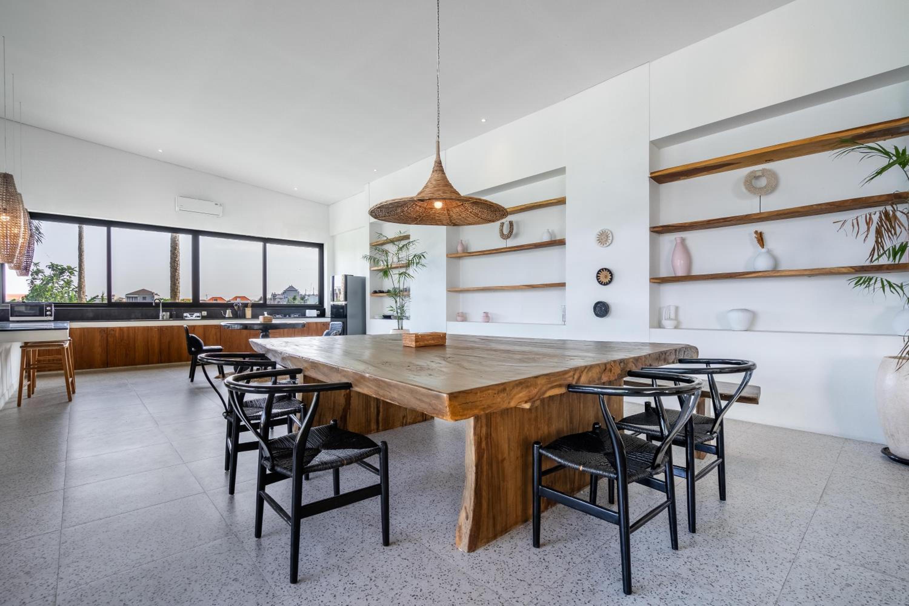 Prime Canggu Villa with stunning Rice field views
