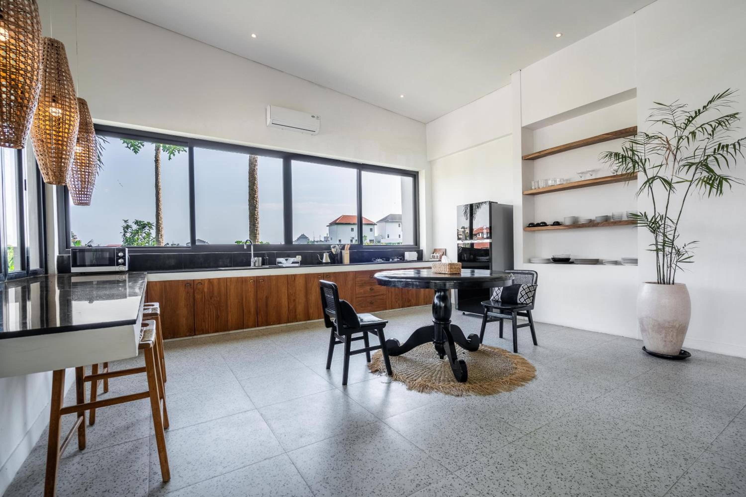Prime Canggu Villa with stunning Rice field views