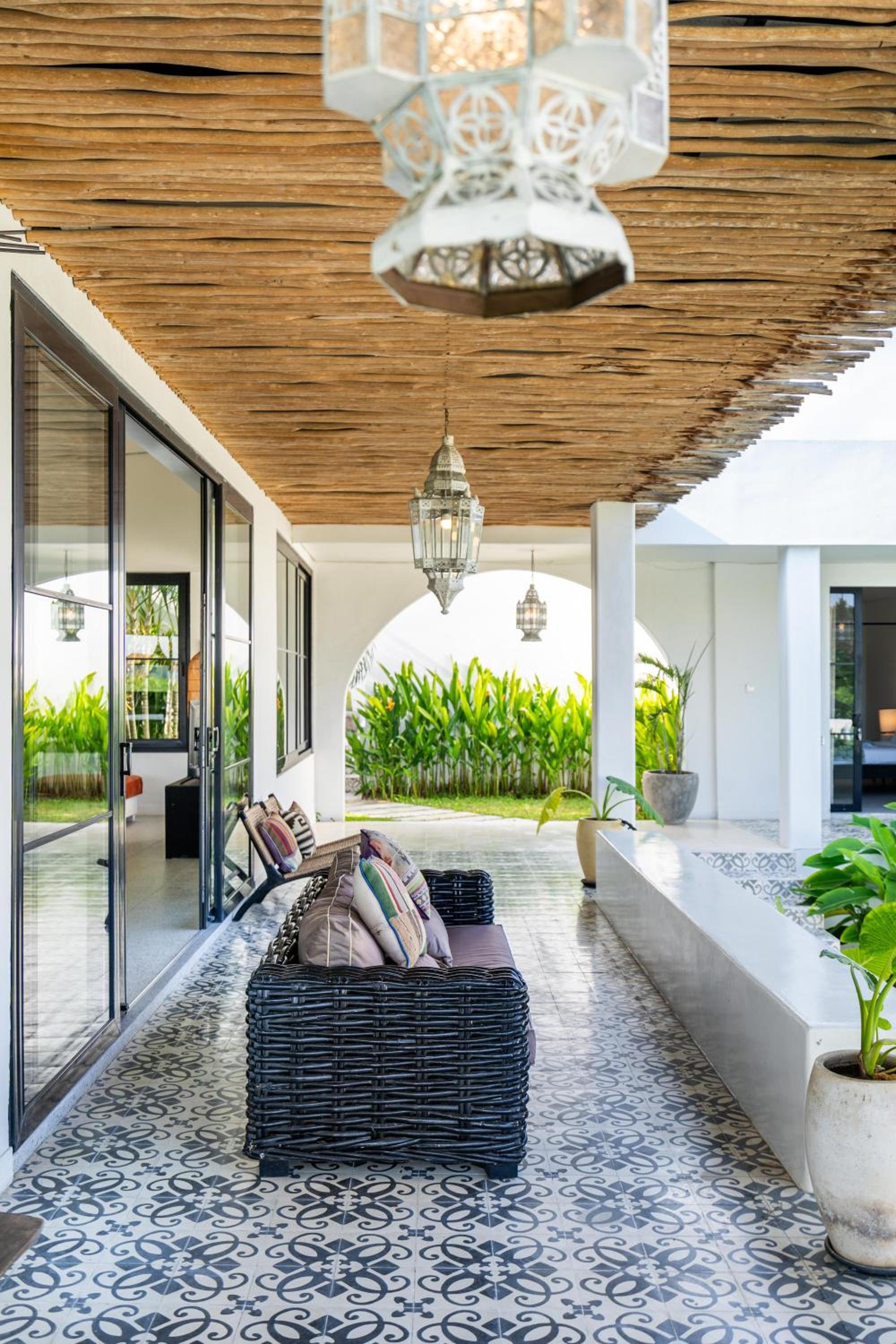 Prime Canggu Villa with stunning Rice field views