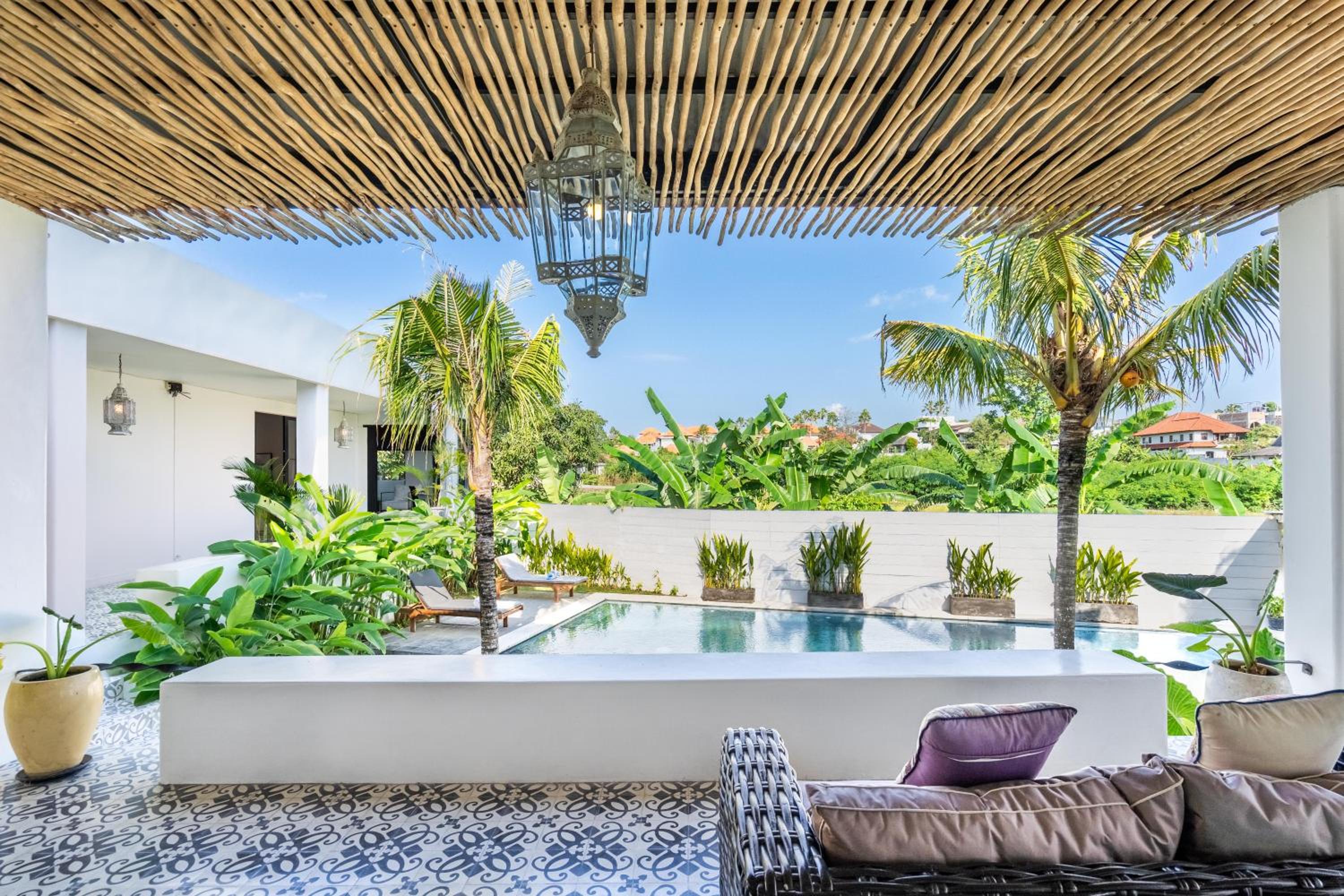 Prime Canggu Villa with stunning Rice field views