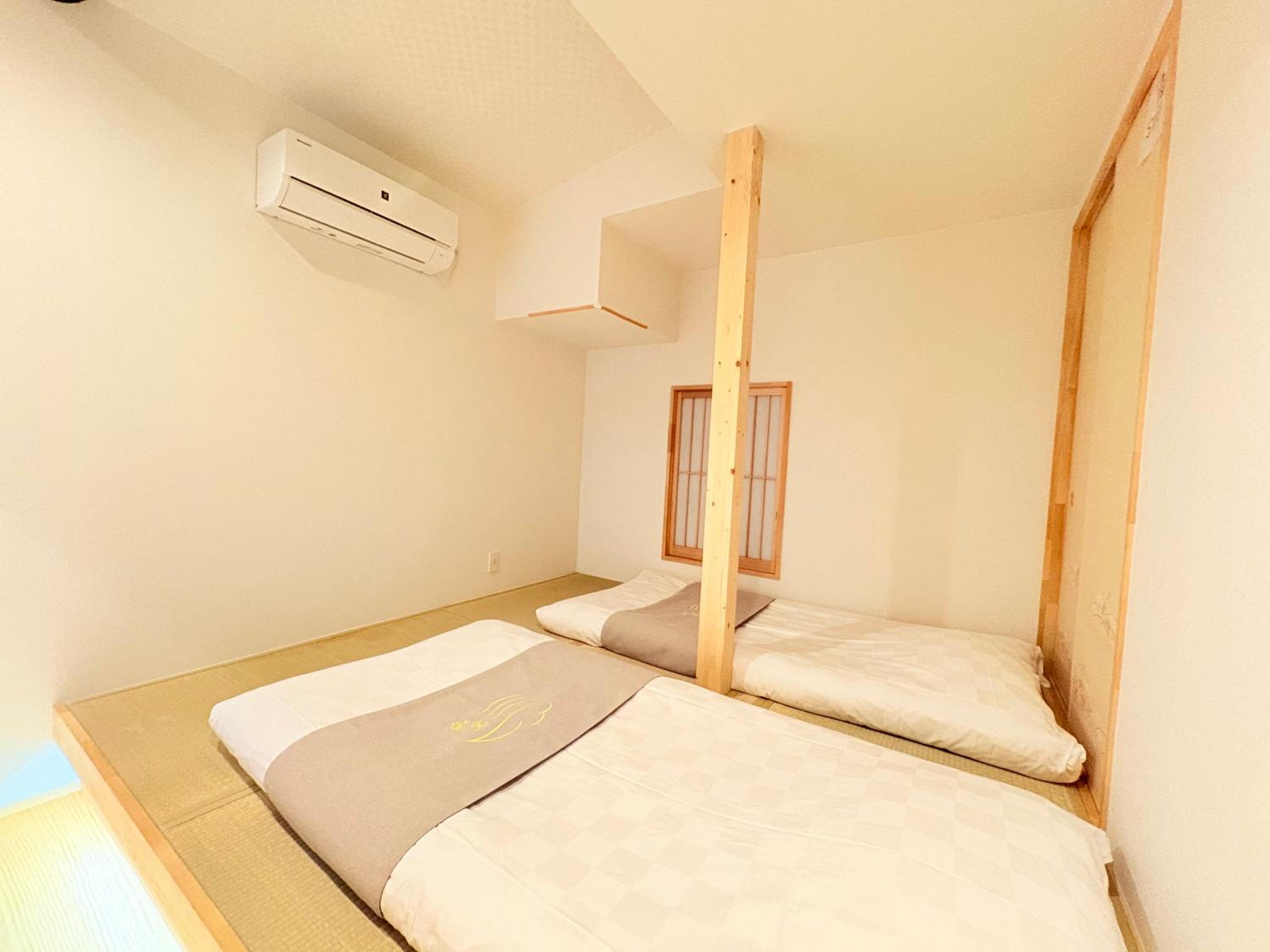 夏様五条丹波口 Modern Kyoto Townhouse, Whole House