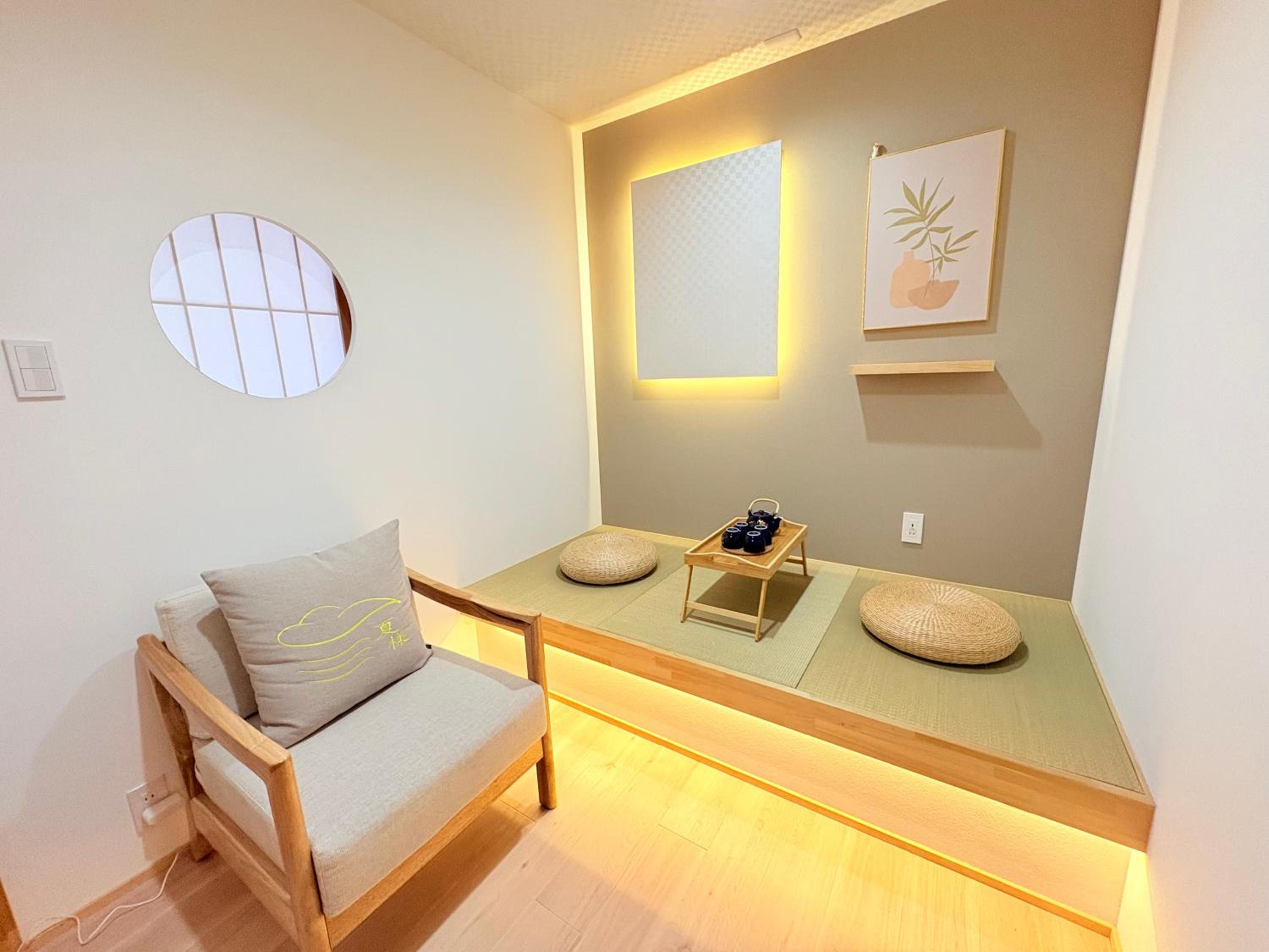 夏様五条丹波口 Modern Kyoto Townhouse, Whole House