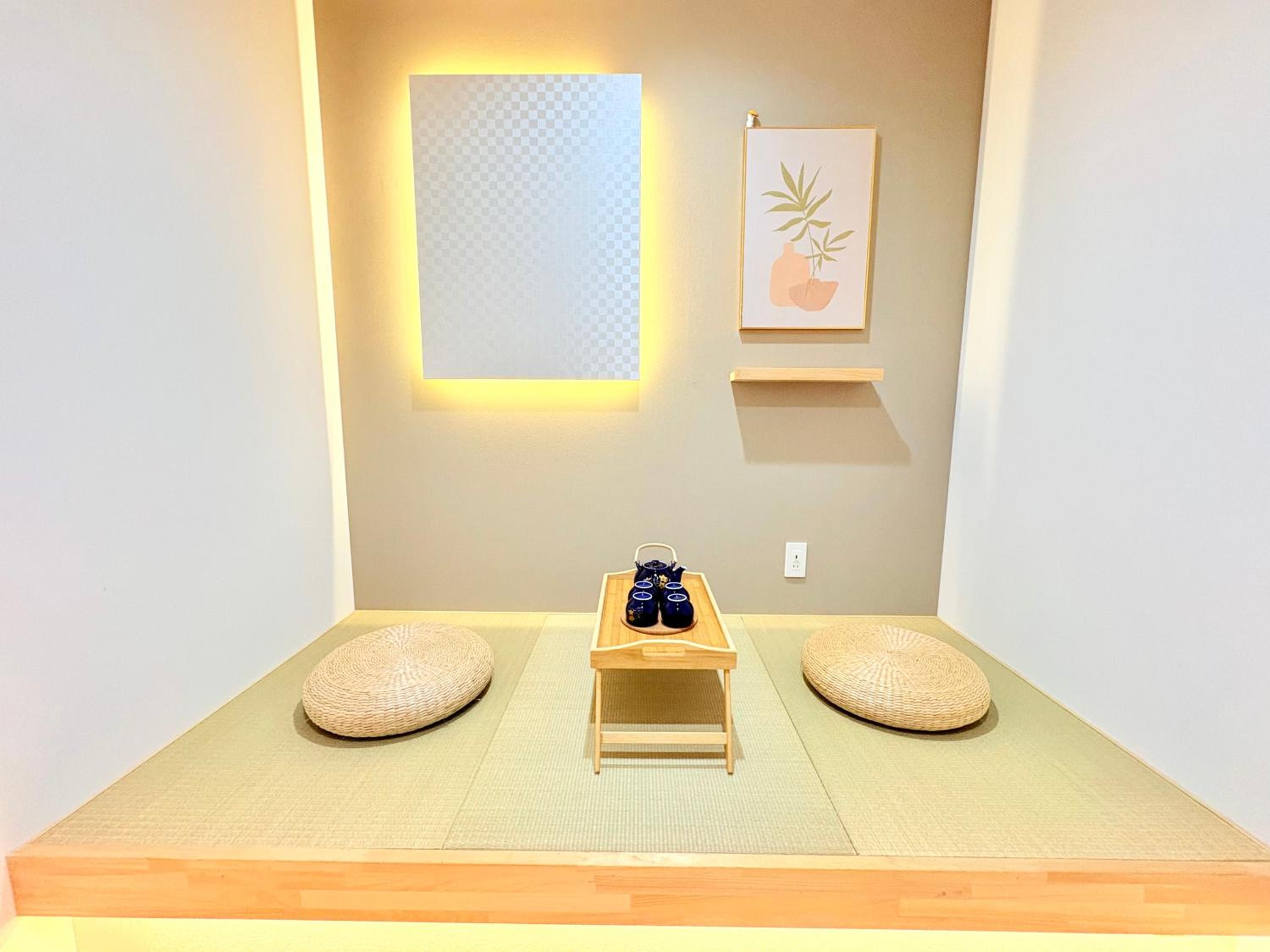 夏様五条丹波口 Modern Kyoto Townhouse, Whole House