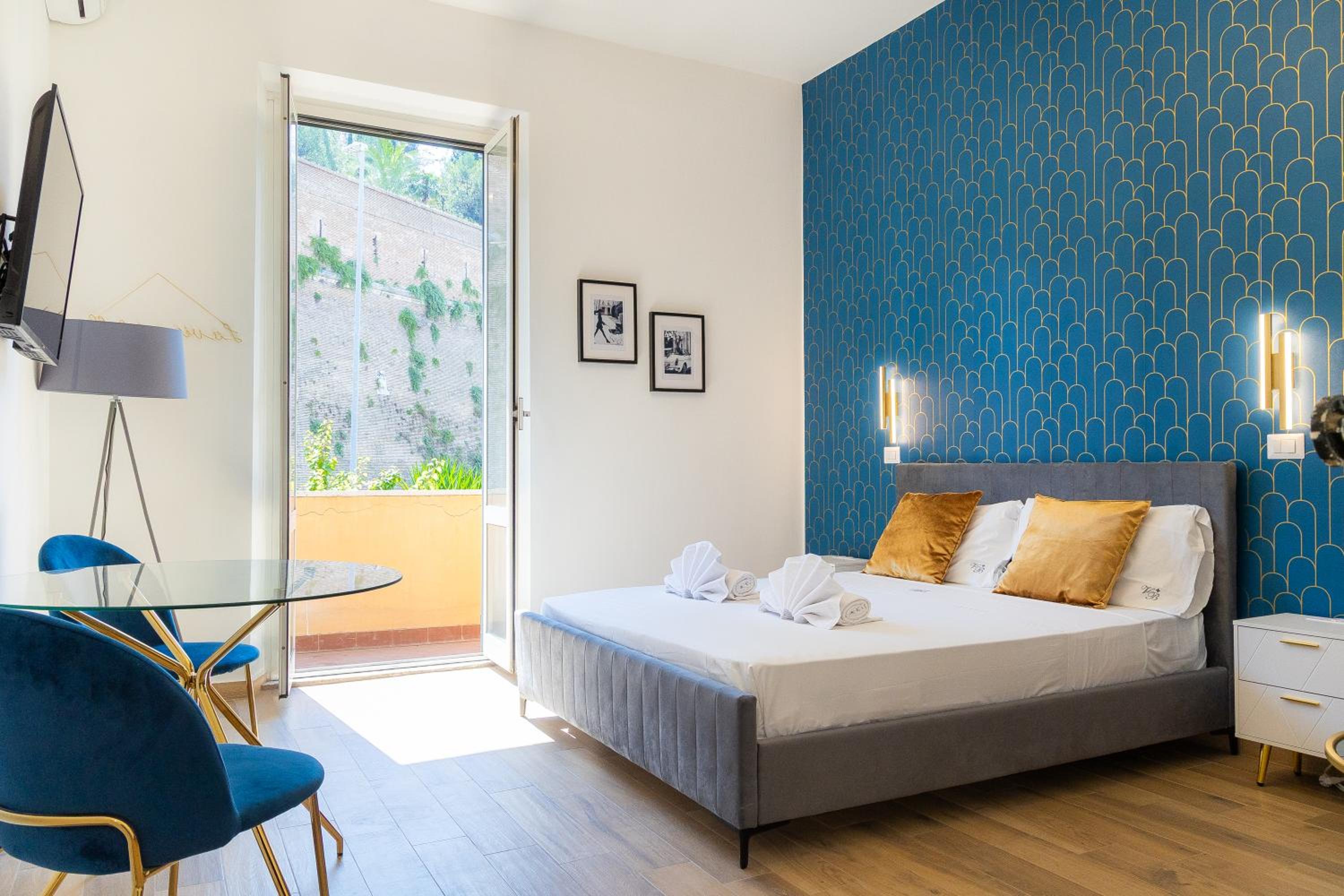 Vatican Walls Apartment