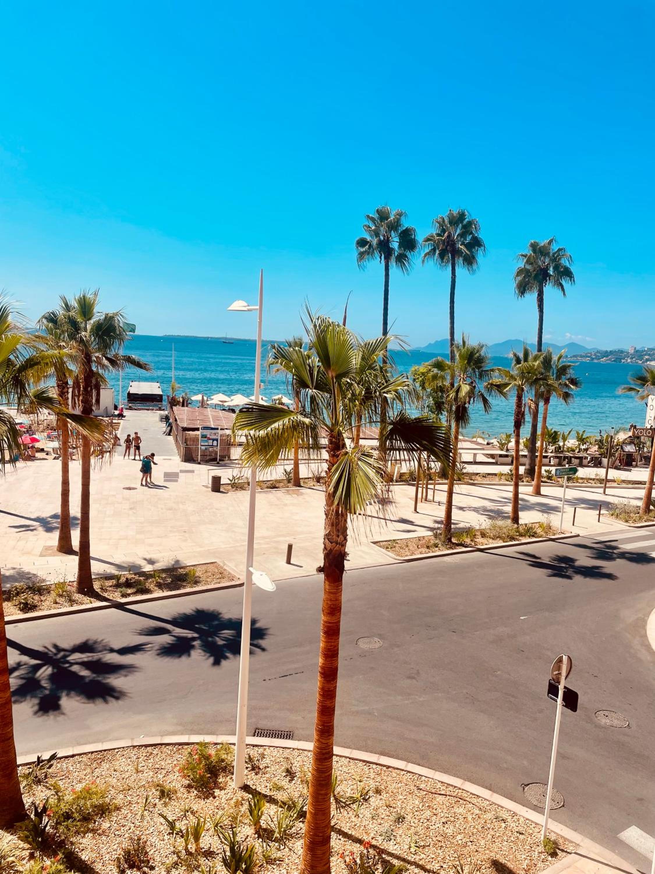 Sea view in Juan Les Pins