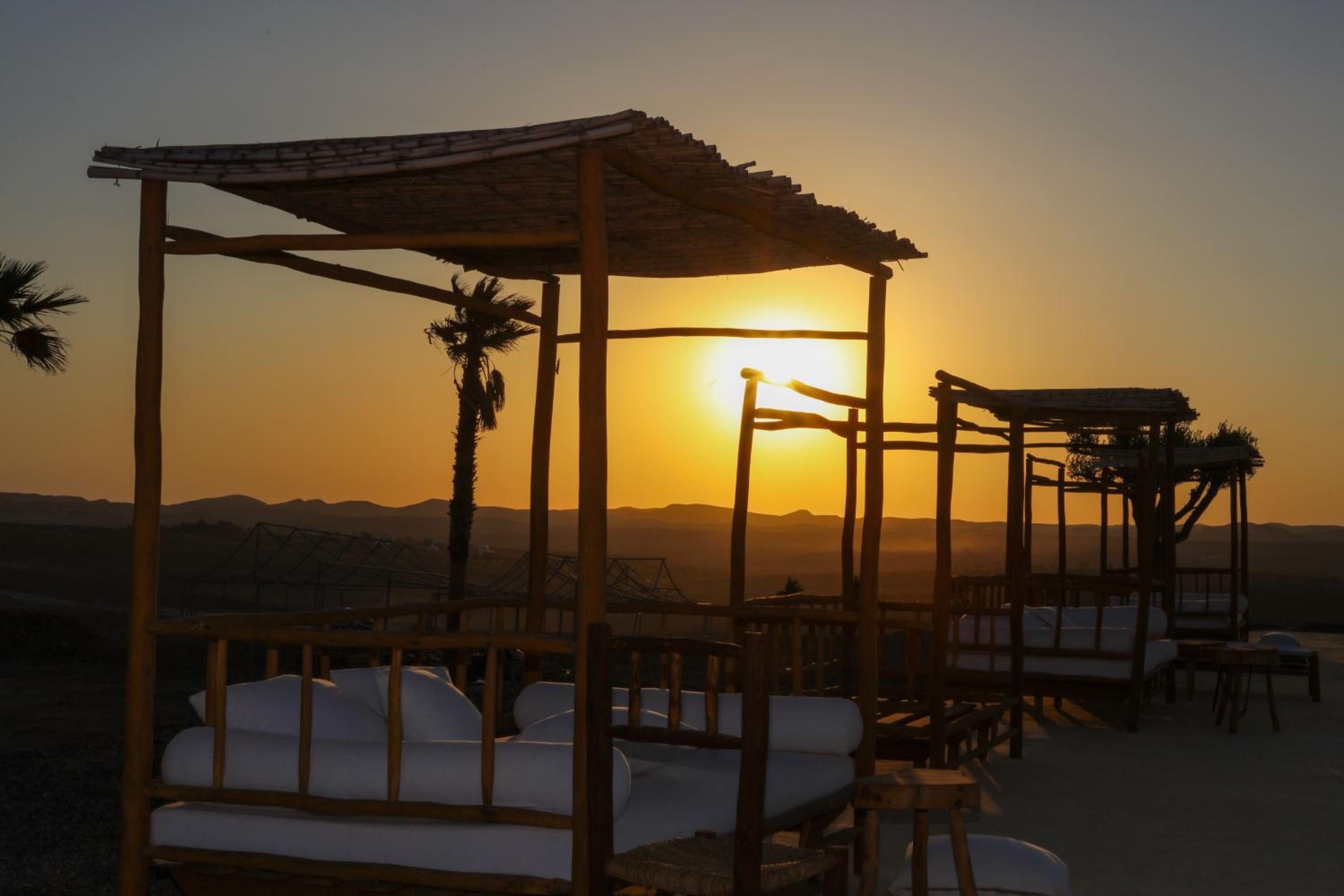 Agafay Luxury desert Camp - Glamping Experience