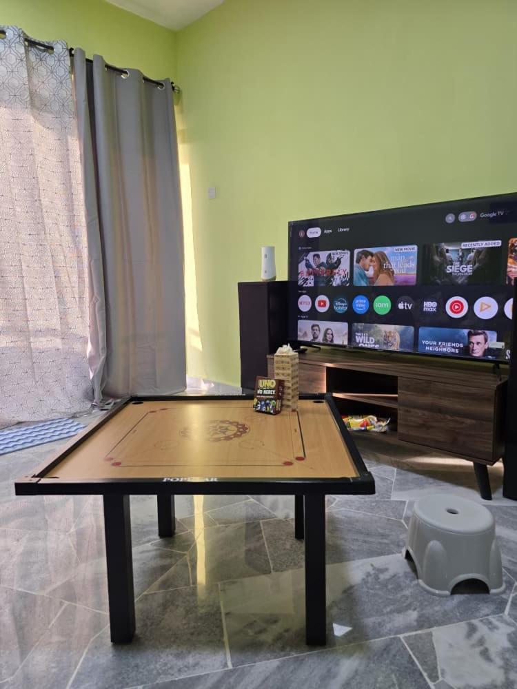The Sunset Terrace, Ocean View Resort-Teluk Kemang, Sea Views, Walk to beach, Netflix, Beverages & Snacks