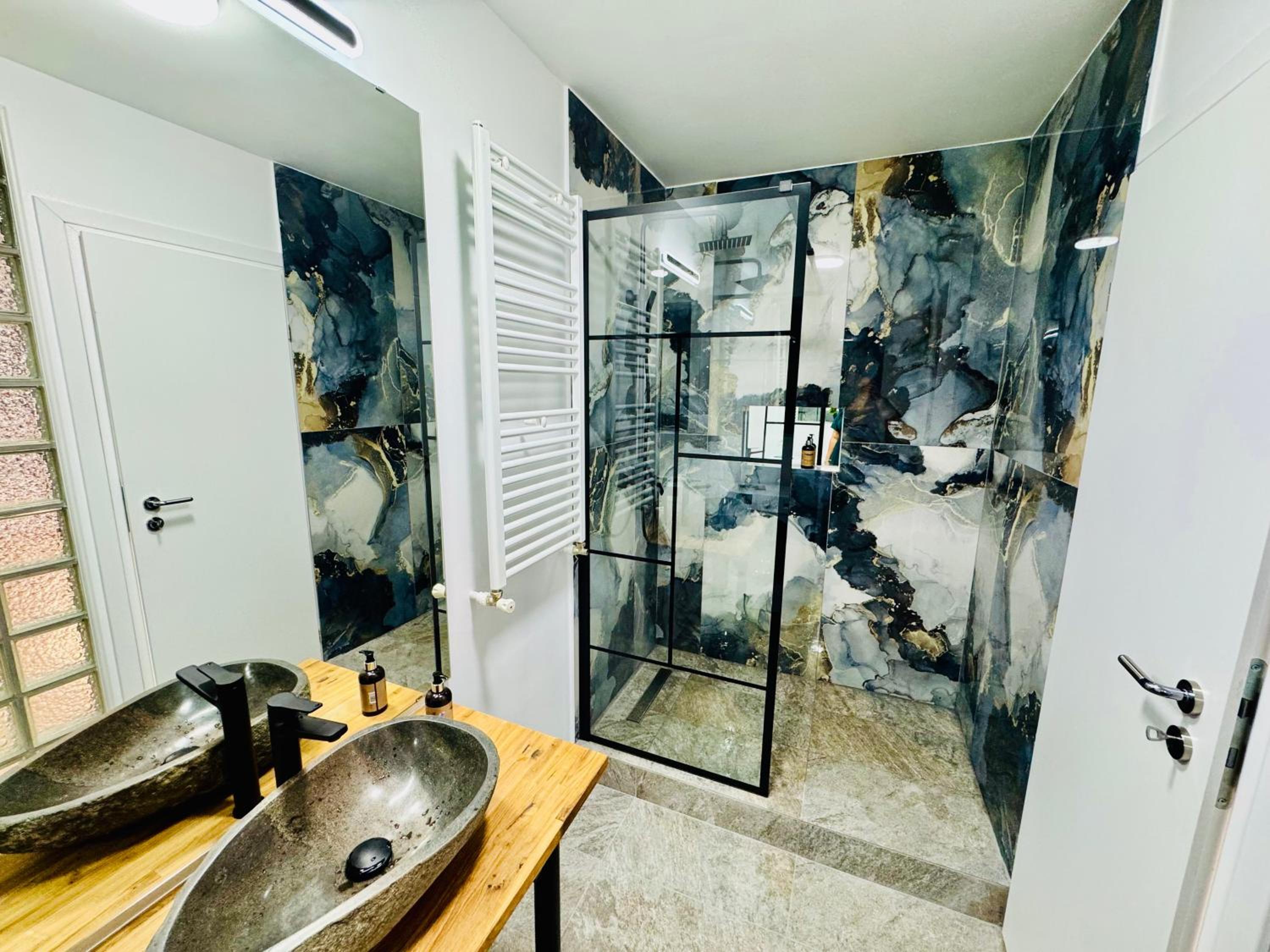 Metropole Apartments Prime Suites