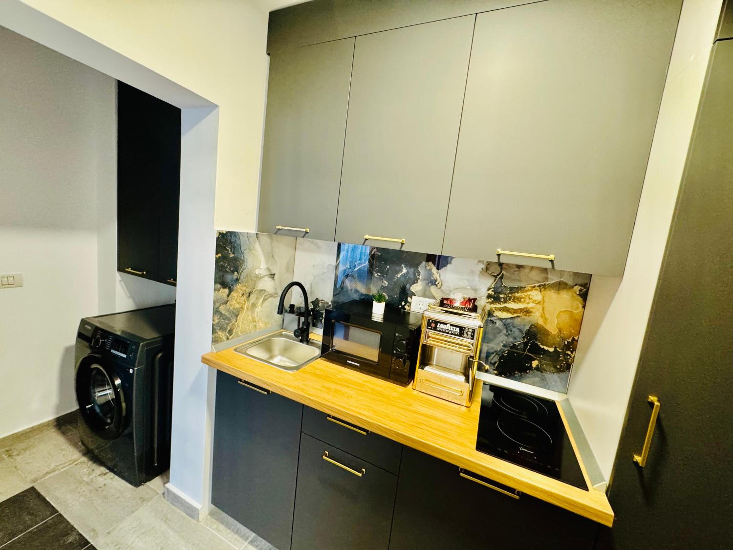 Metropole Apartments Prime Suites