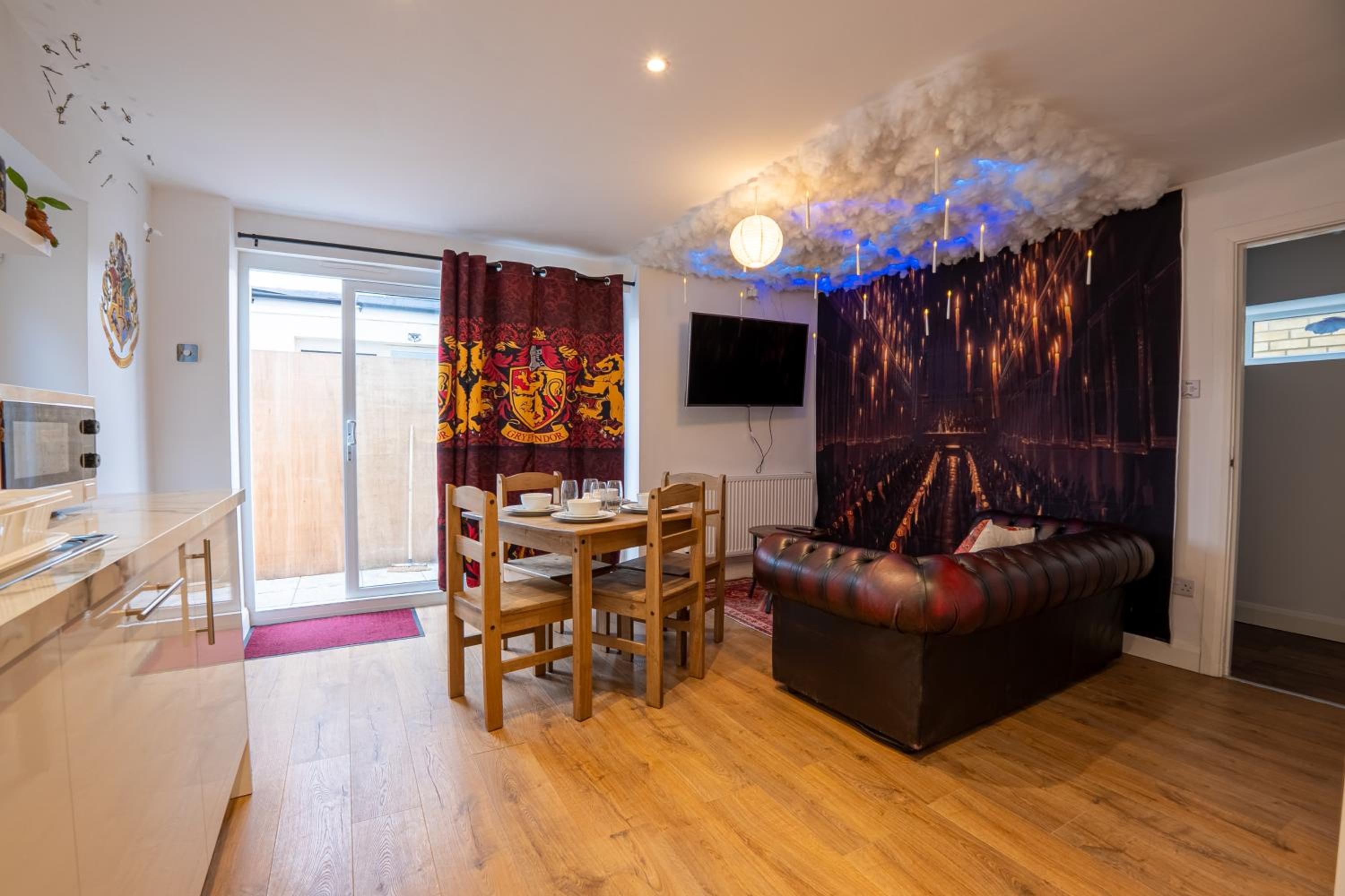 Harry Potter Themed Vacation - Sleeps 6