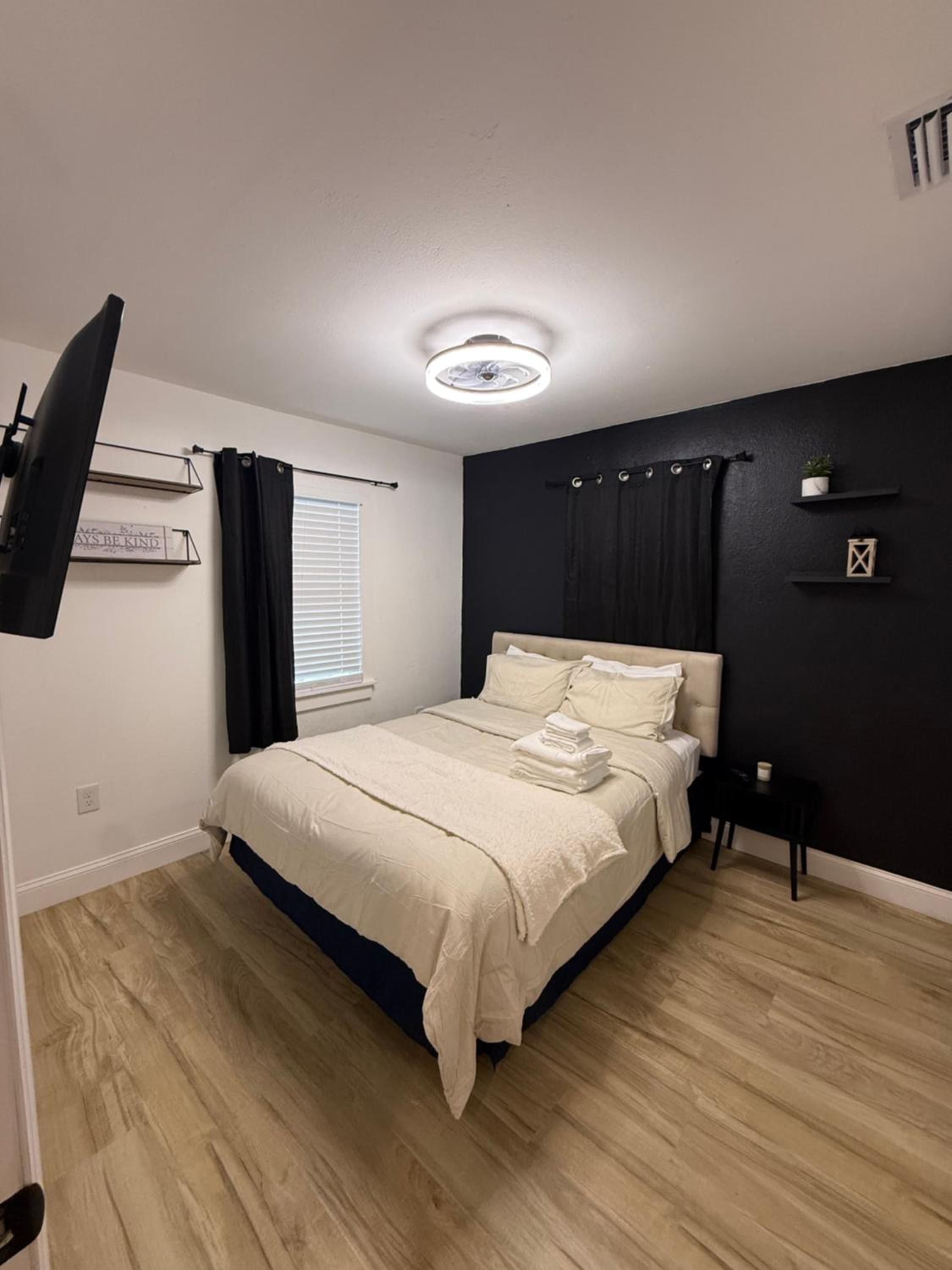 Coastal Comfort 2BR Getaway St Pete