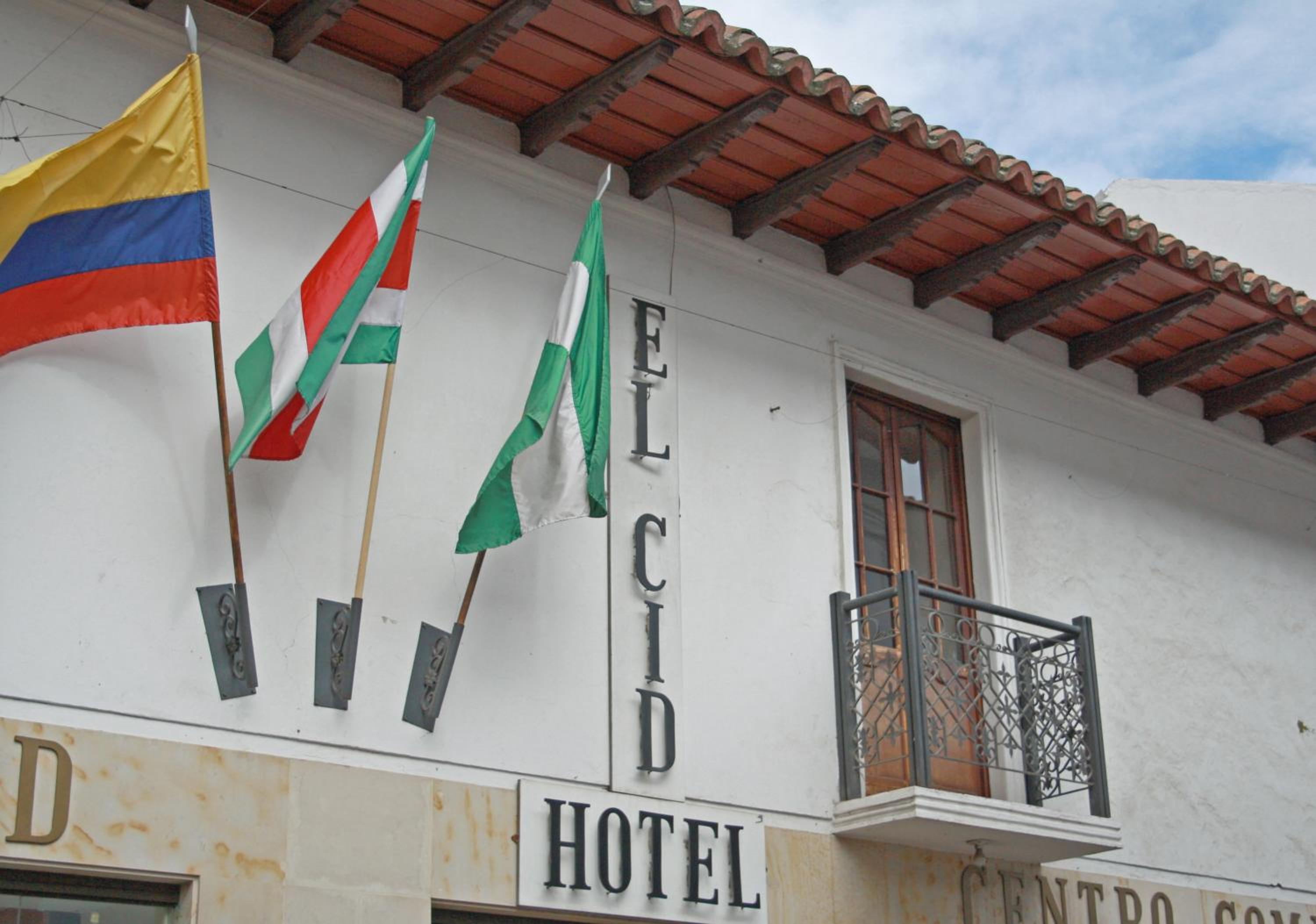 Hotel El Cid Plaza Premium - Image 1