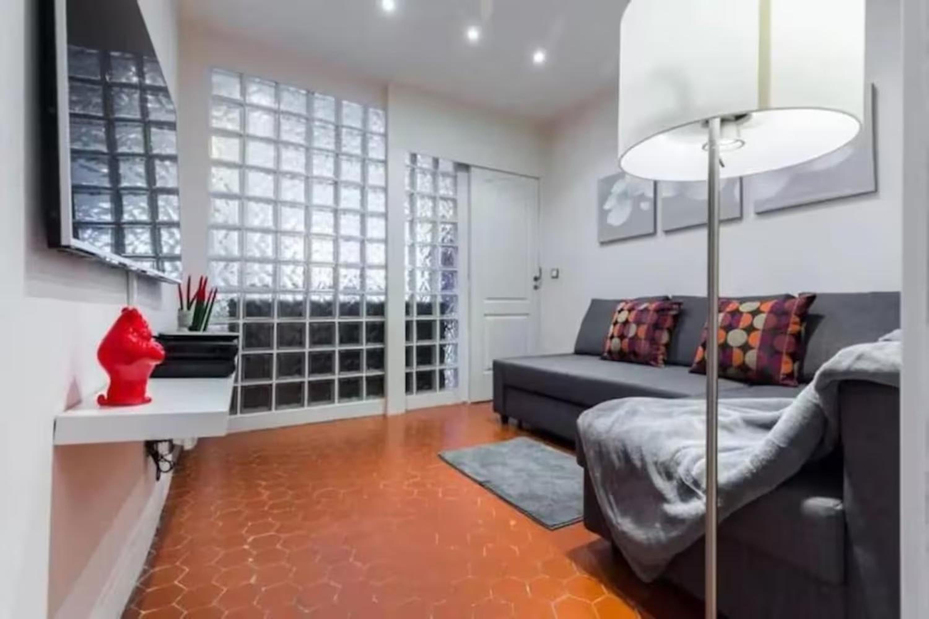 Signature Penthouse at Villefranche, Steps to Beach, Limited-Time Offer