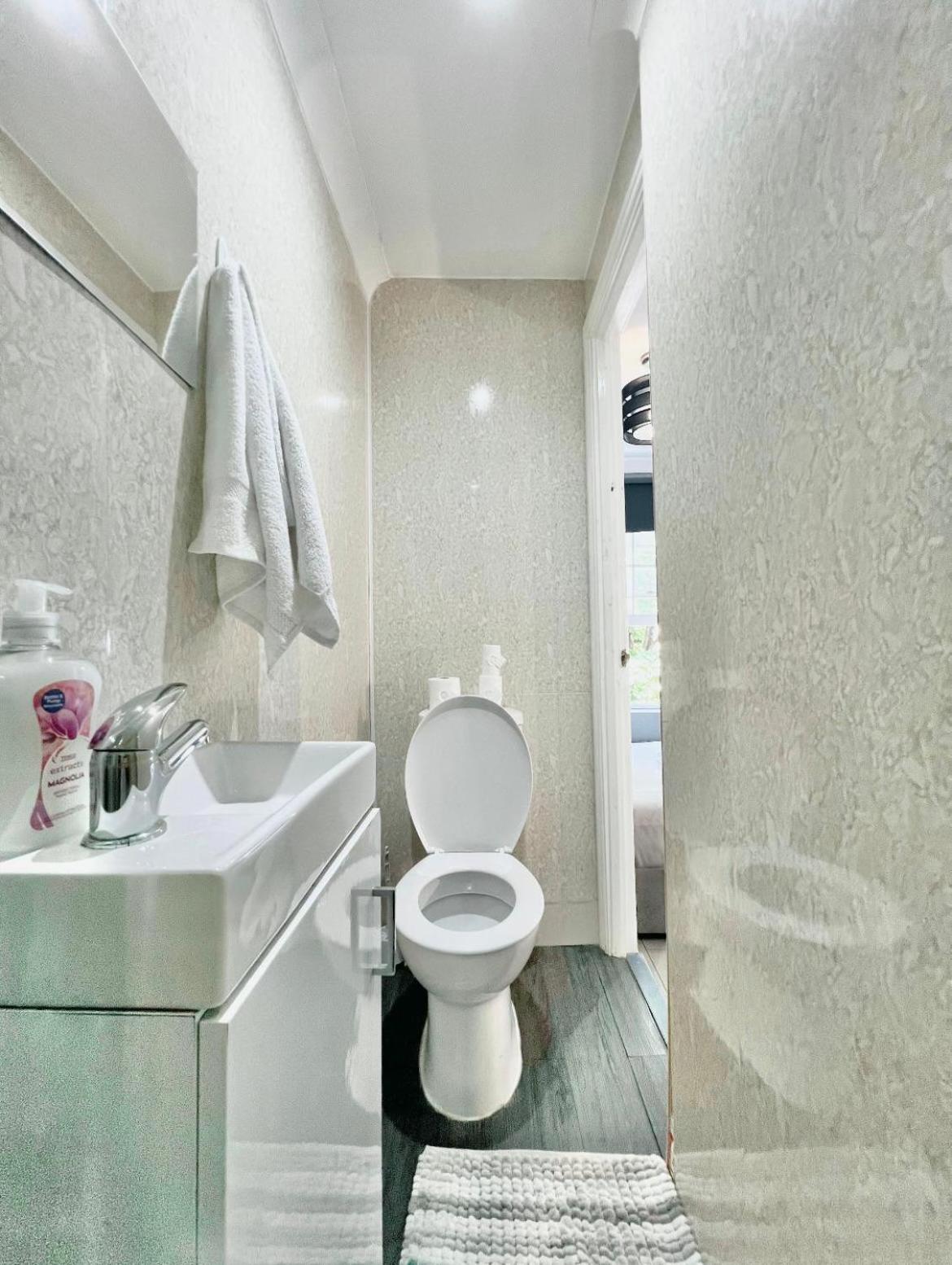 3 Bedrooms Flat Next to King Cross