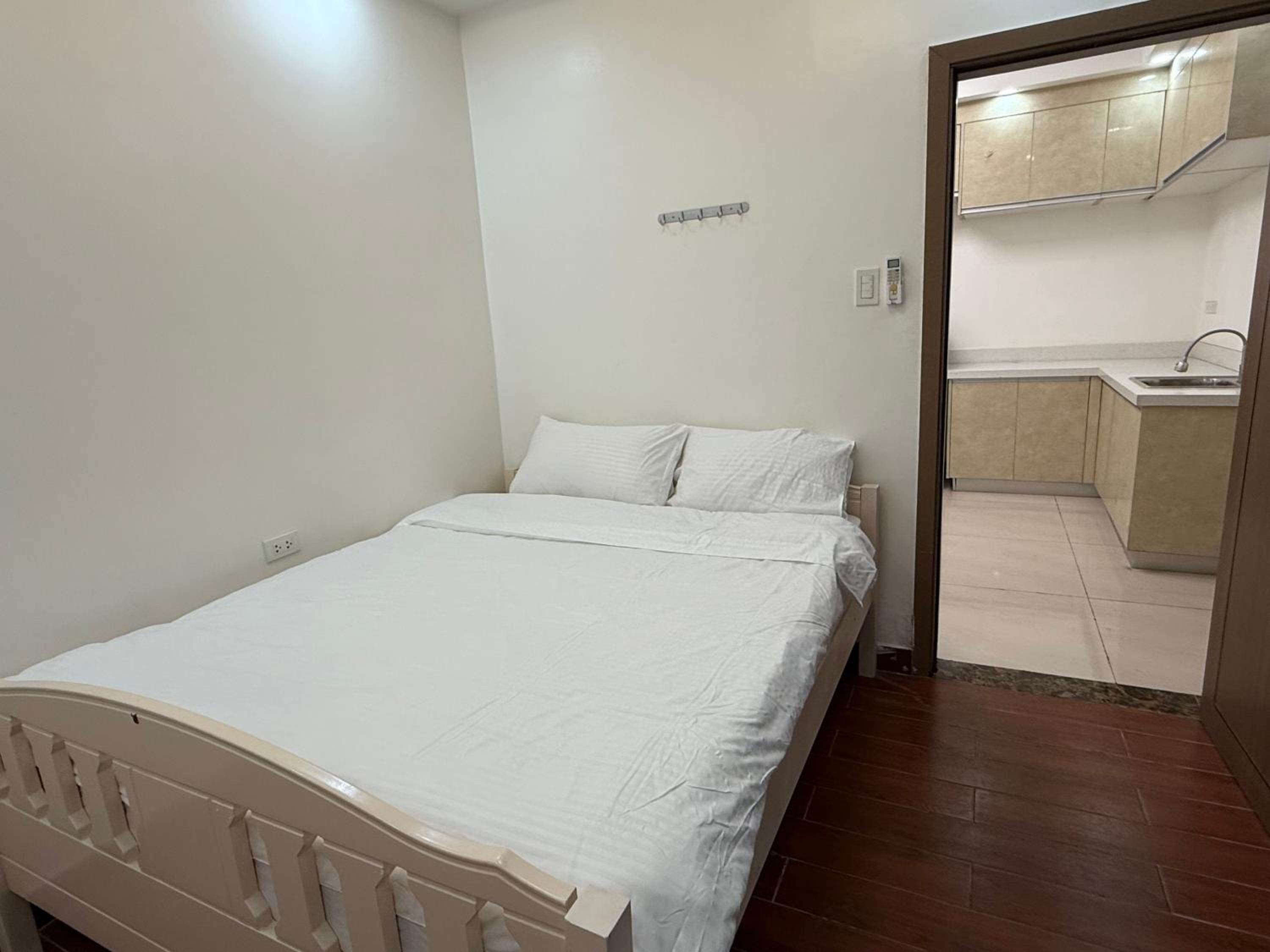 2 AC in 1 Room JCAL Building Near Manila Airports MOA OKADA