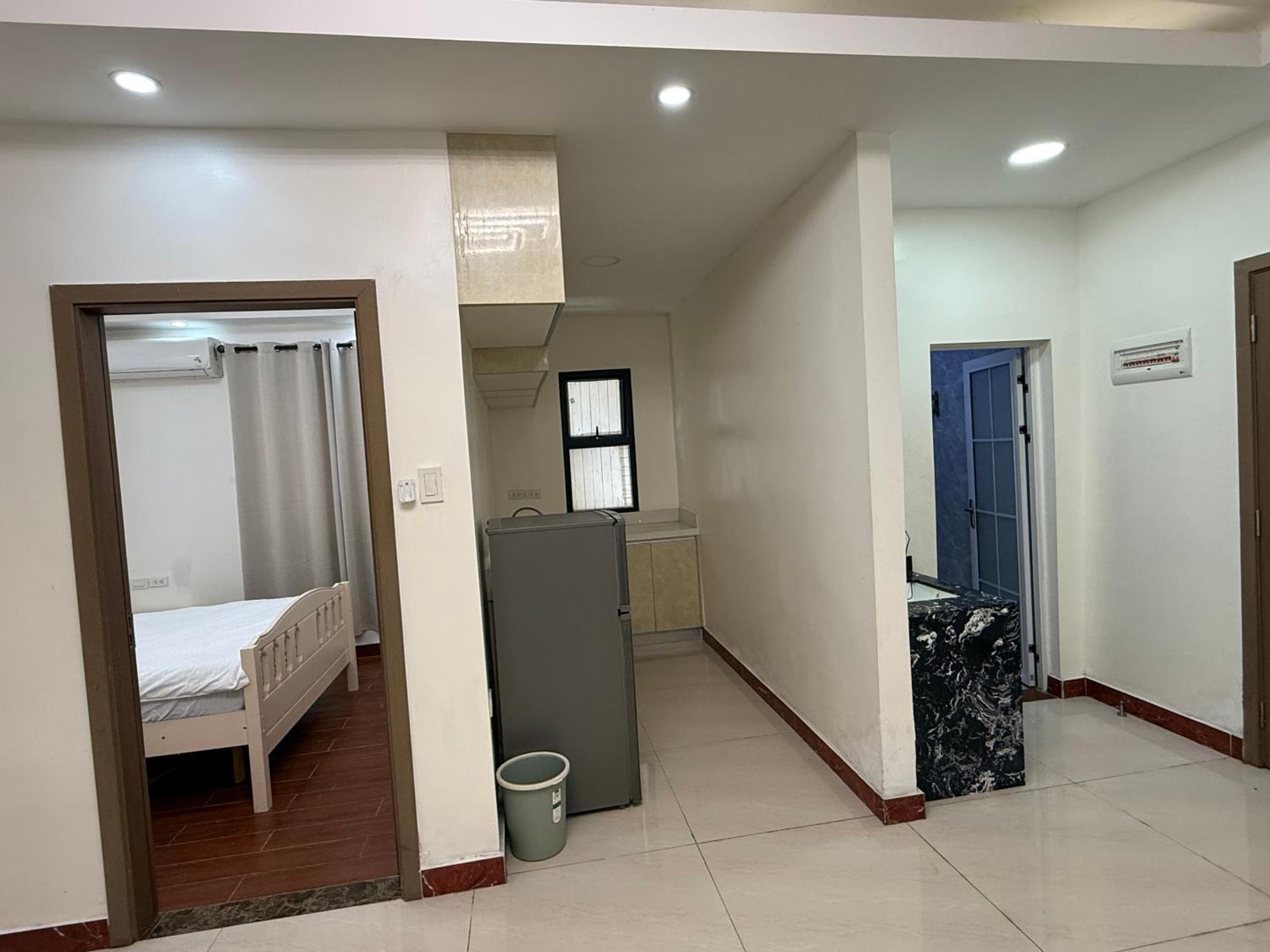 2 AC in 1 Room JCAL Building Near Manila Airports MOA OKADA
