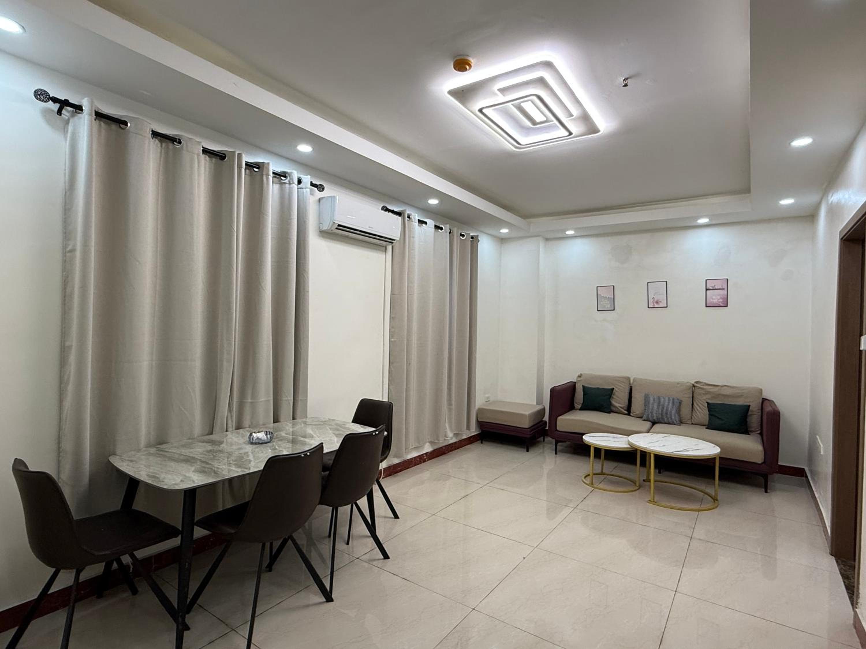 2 AC in 1 Room JCAL Building Near Manila Airports MOA OKADA