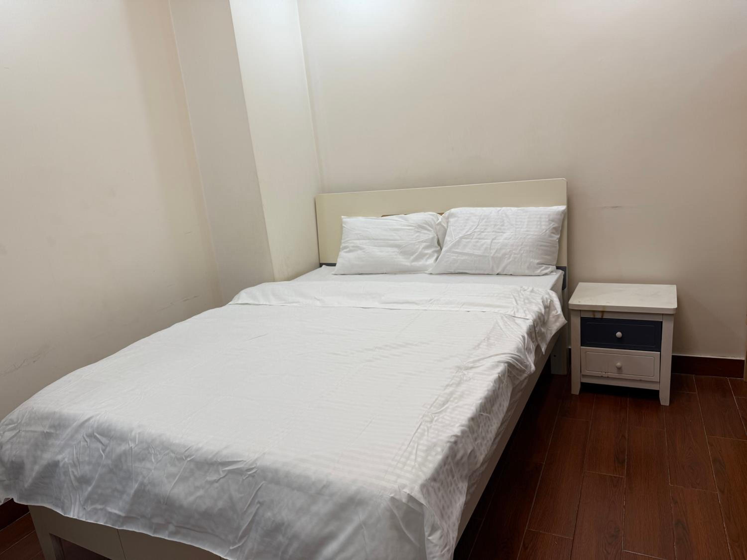 2 AC in 1 Room JCAL Building Near Manila Airports MOA OKADA