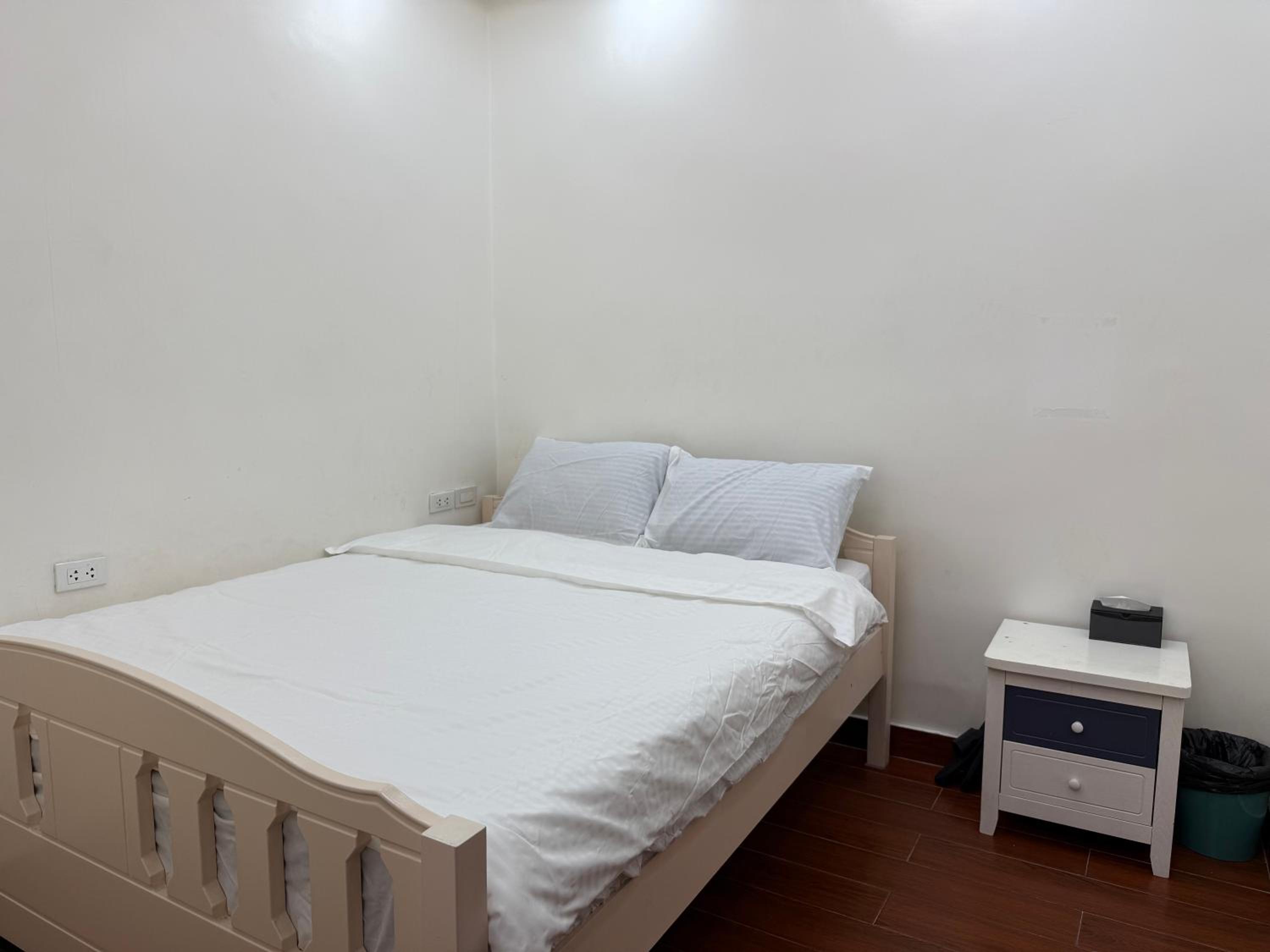2 AC in 1 Room JCAL Building Near Manila Airports MOA OKADA