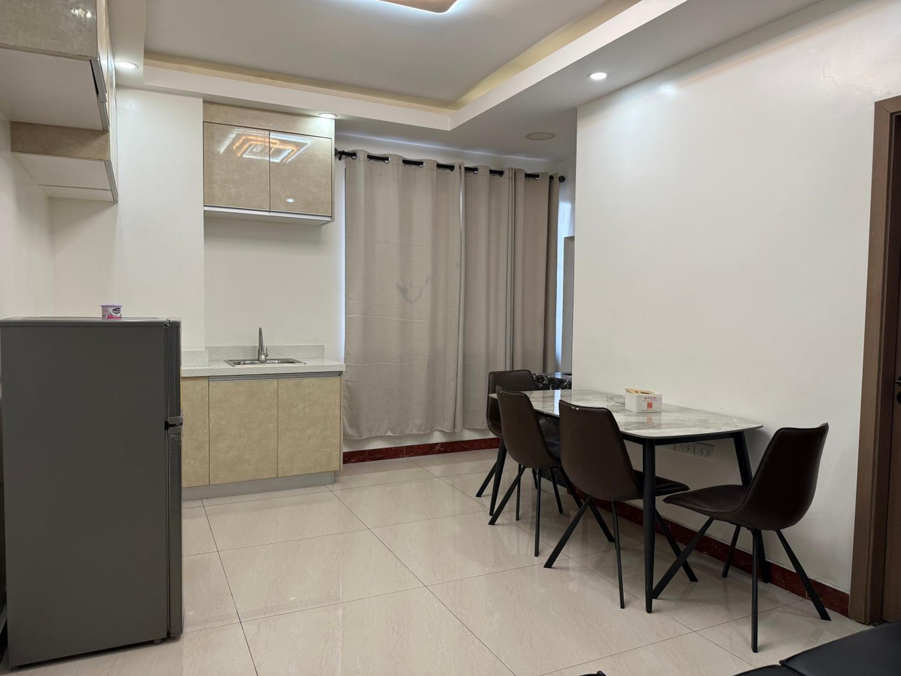 2 AC in 1 Room JCAL Building Near Manila Airports MOA OKADA