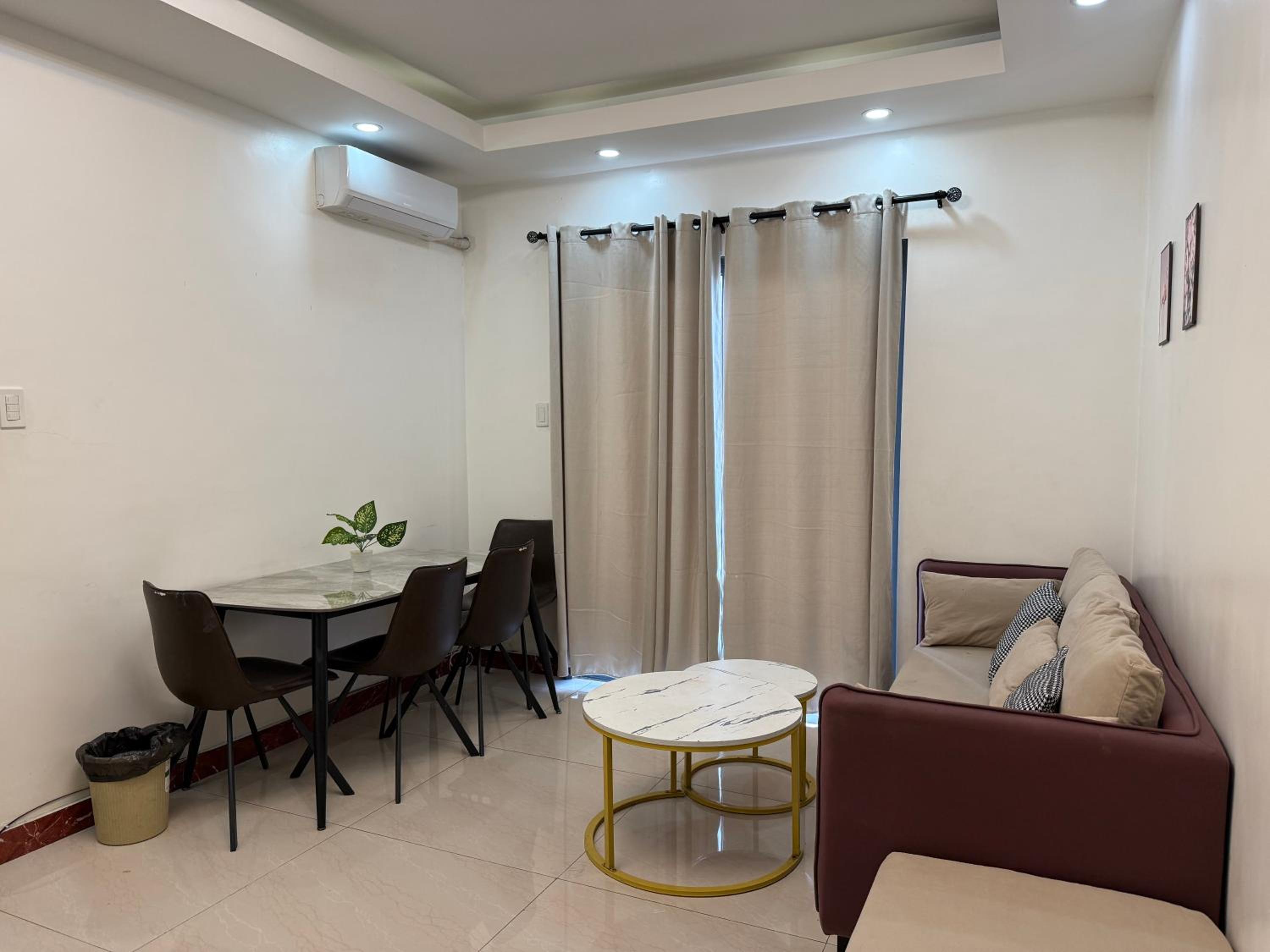 2 AC in 1 Room JCAL Building Near Manila Airports MOA OKADA