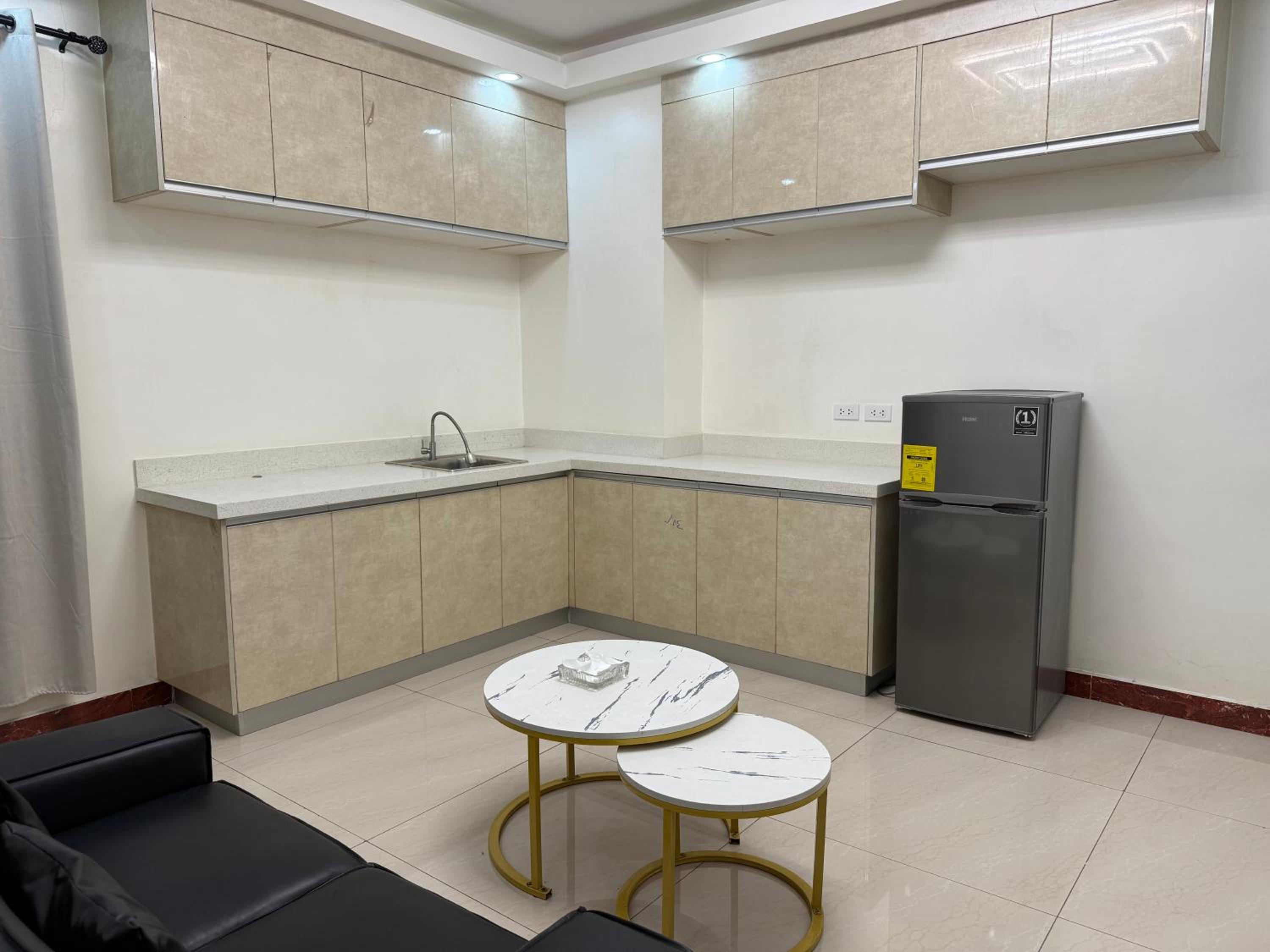 2 AC in 1 Room JCAL Building Near Manila Airports MOA OKADA