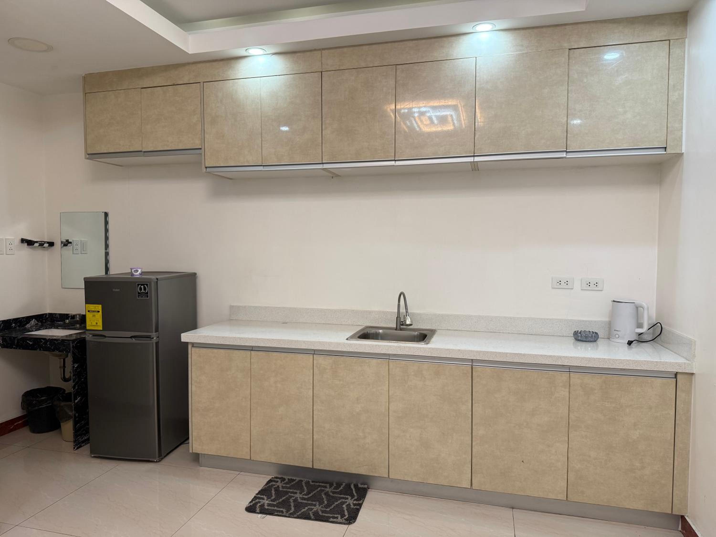 2 AC in 1 Room JCAL Building Near Manila Airports MOA OKADA