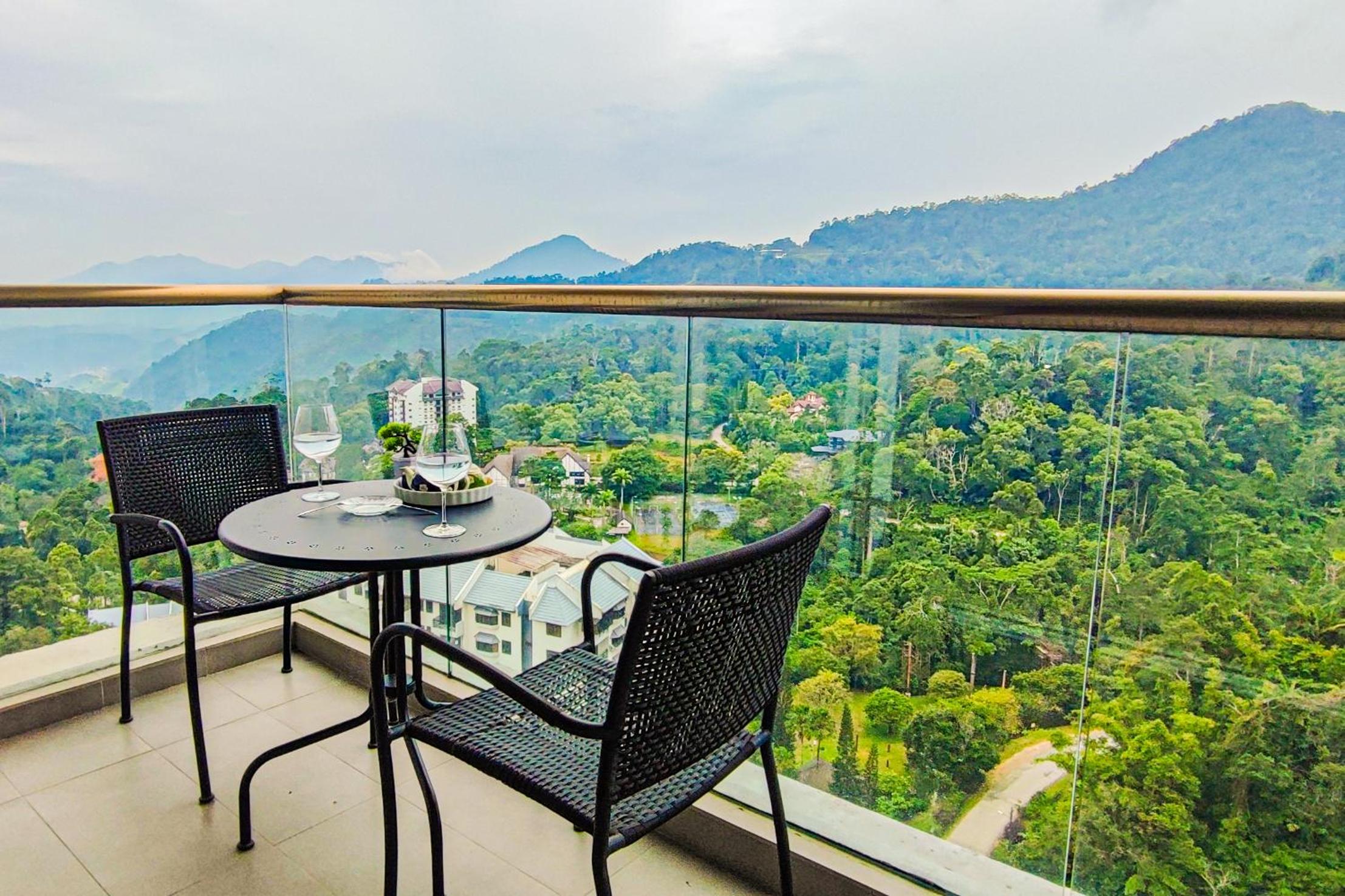 Cloud Deck at Windmill Upon Hills Genting by HCK