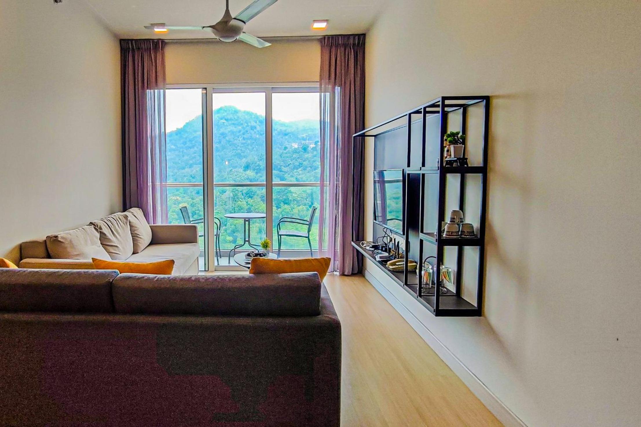 Cloud Deck at Windmill Upon Hills Genting by HCK