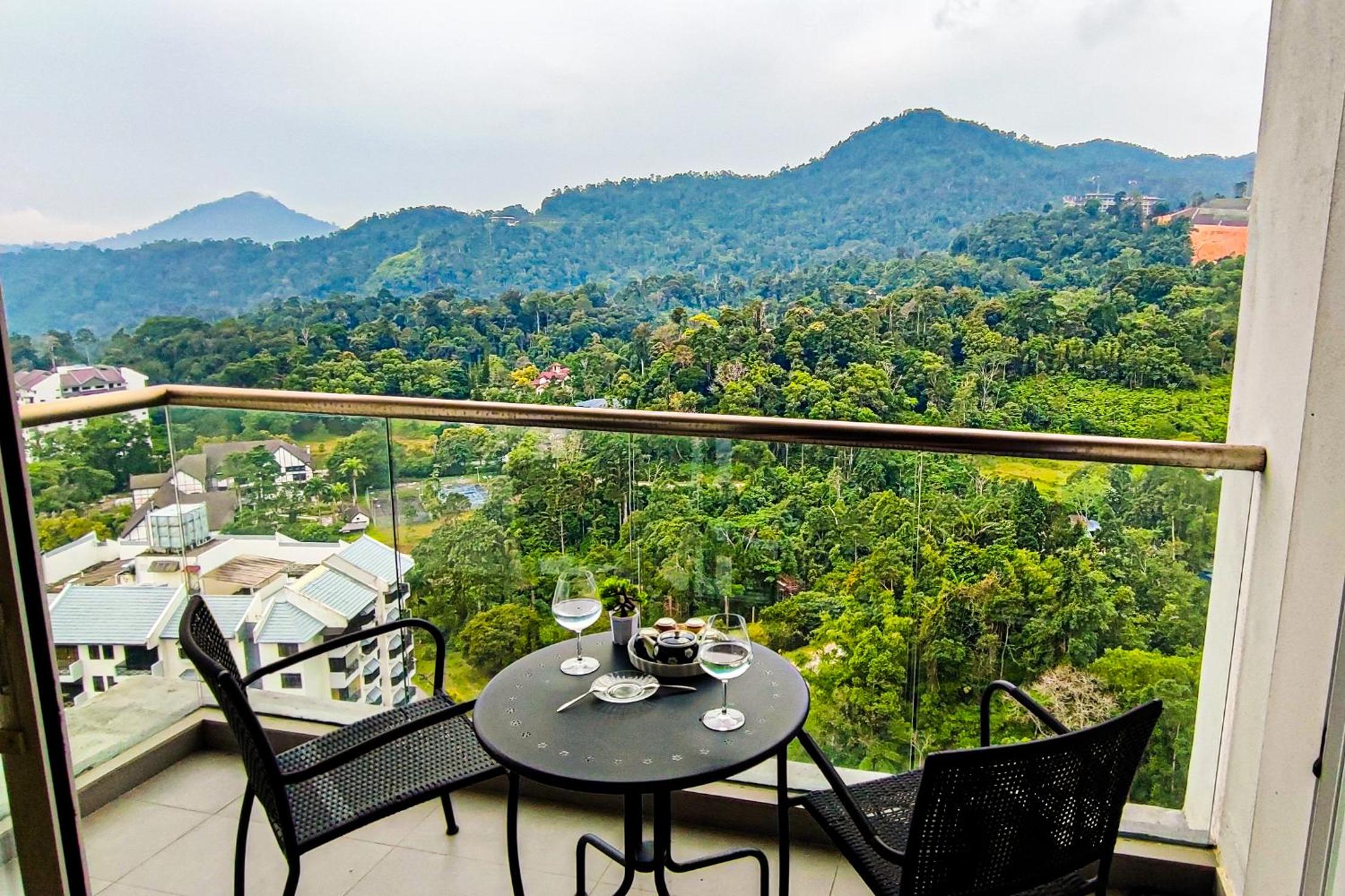 Cloud Deck at Windmill Upon Hills Genting by HCK