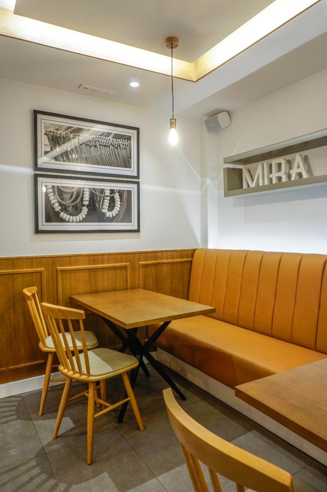Miramar Suites