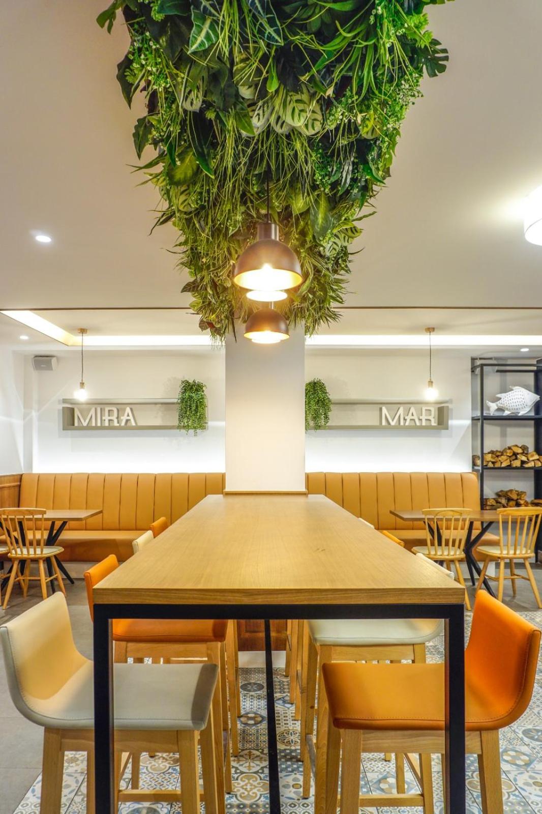 Miramar Suites