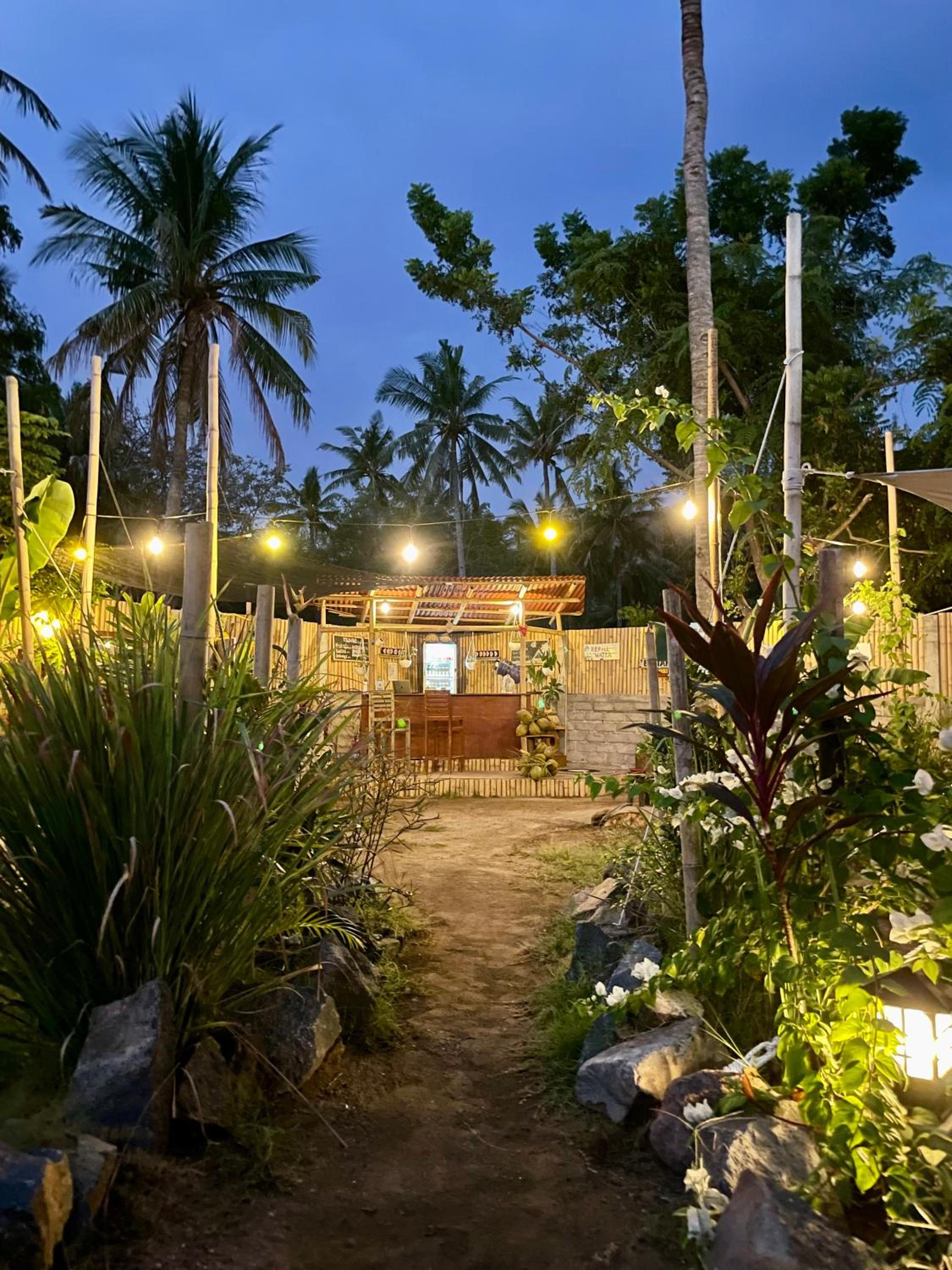 Ubuntu Glamping - Adult Campers Only