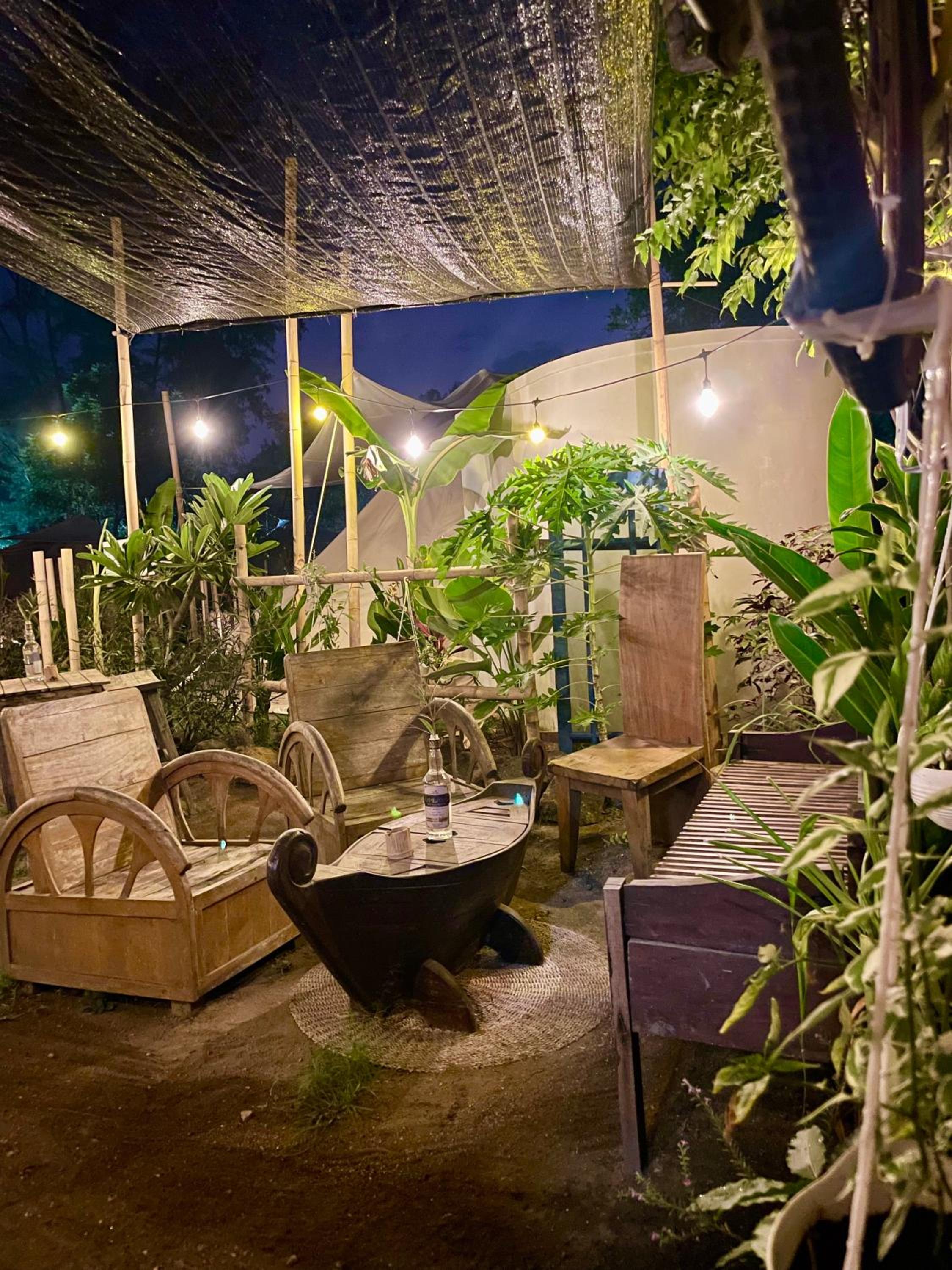 Ubuntu Glamping - Adult Campers Only