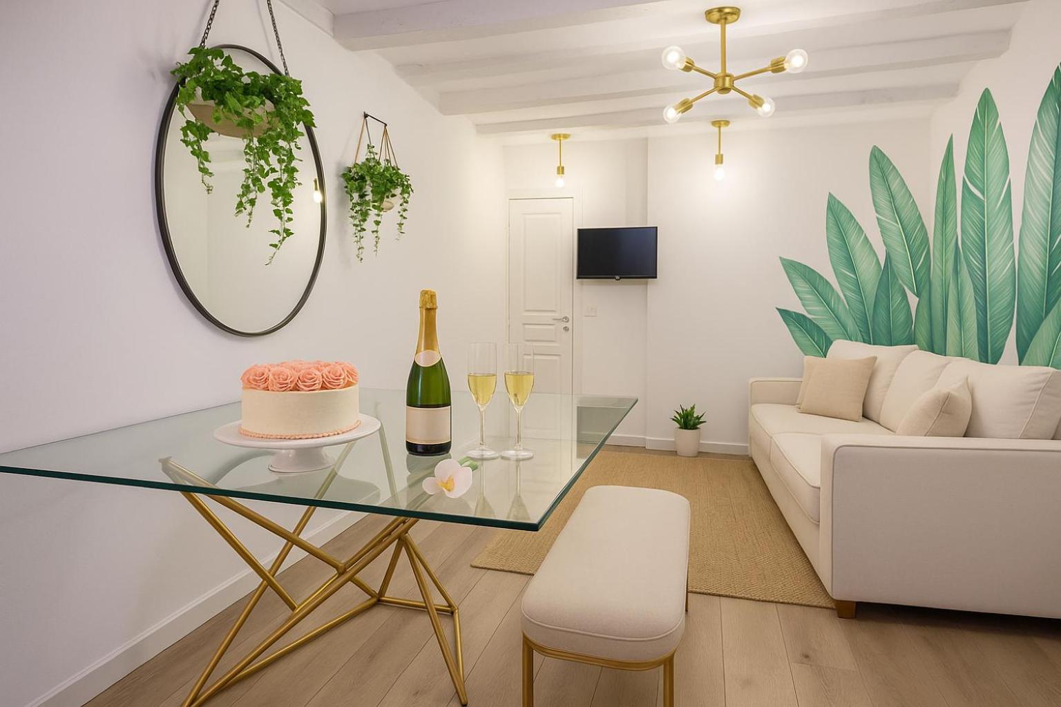 LE LOUVRE - MONTORGEUIL Suites only ws