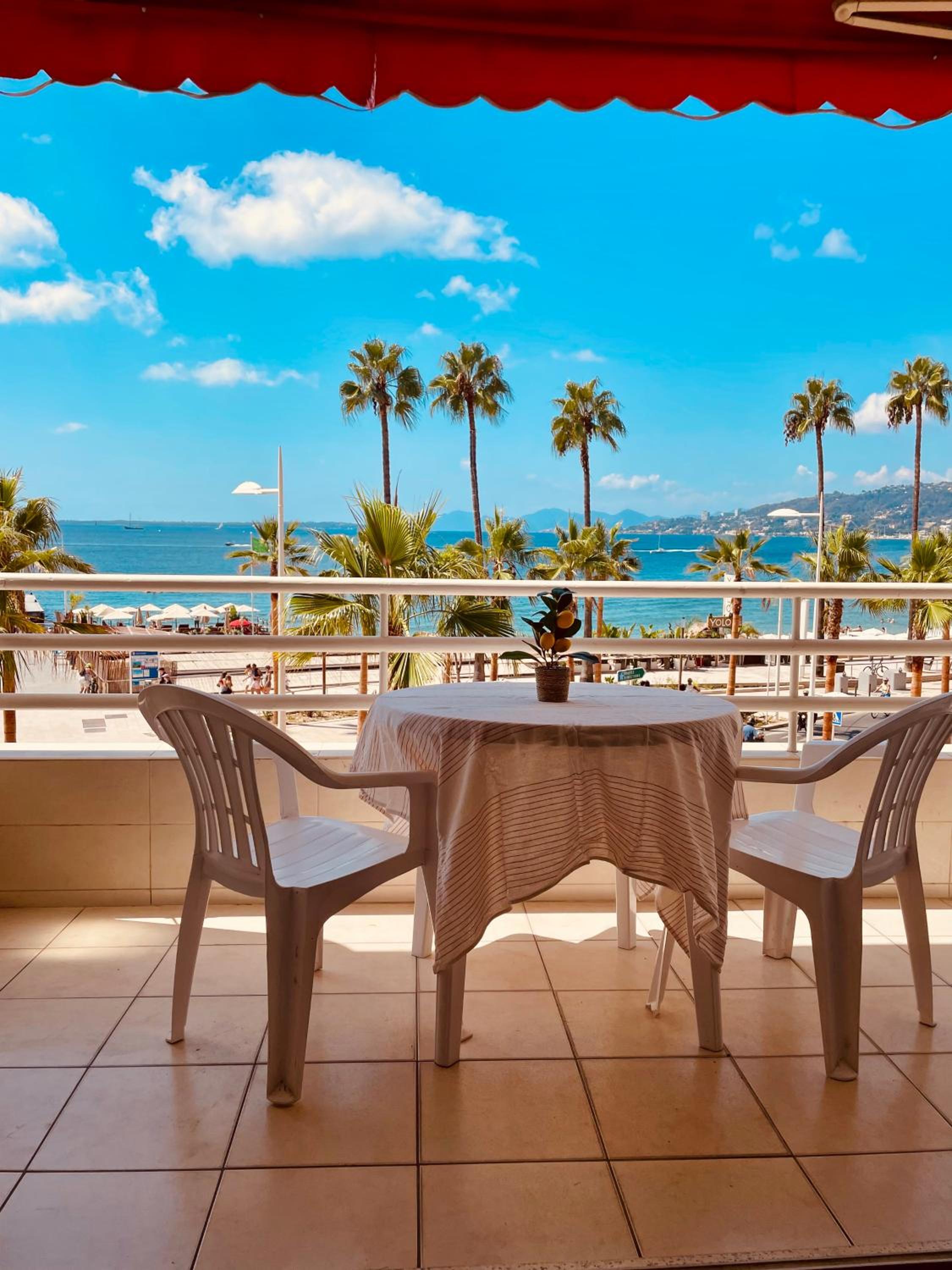 Sea view in Juan Les Pins
