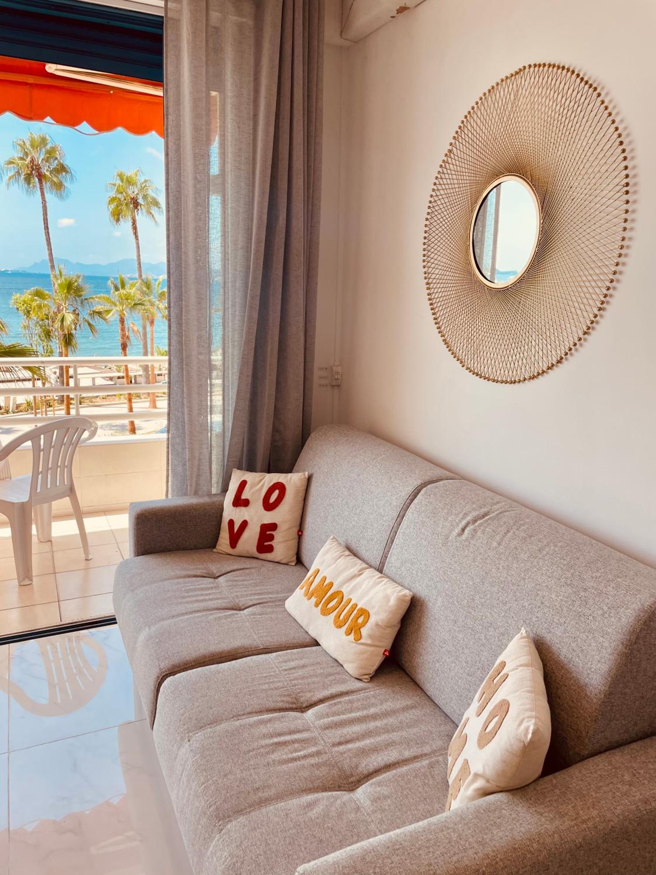 Sea view in Juan Les Pins