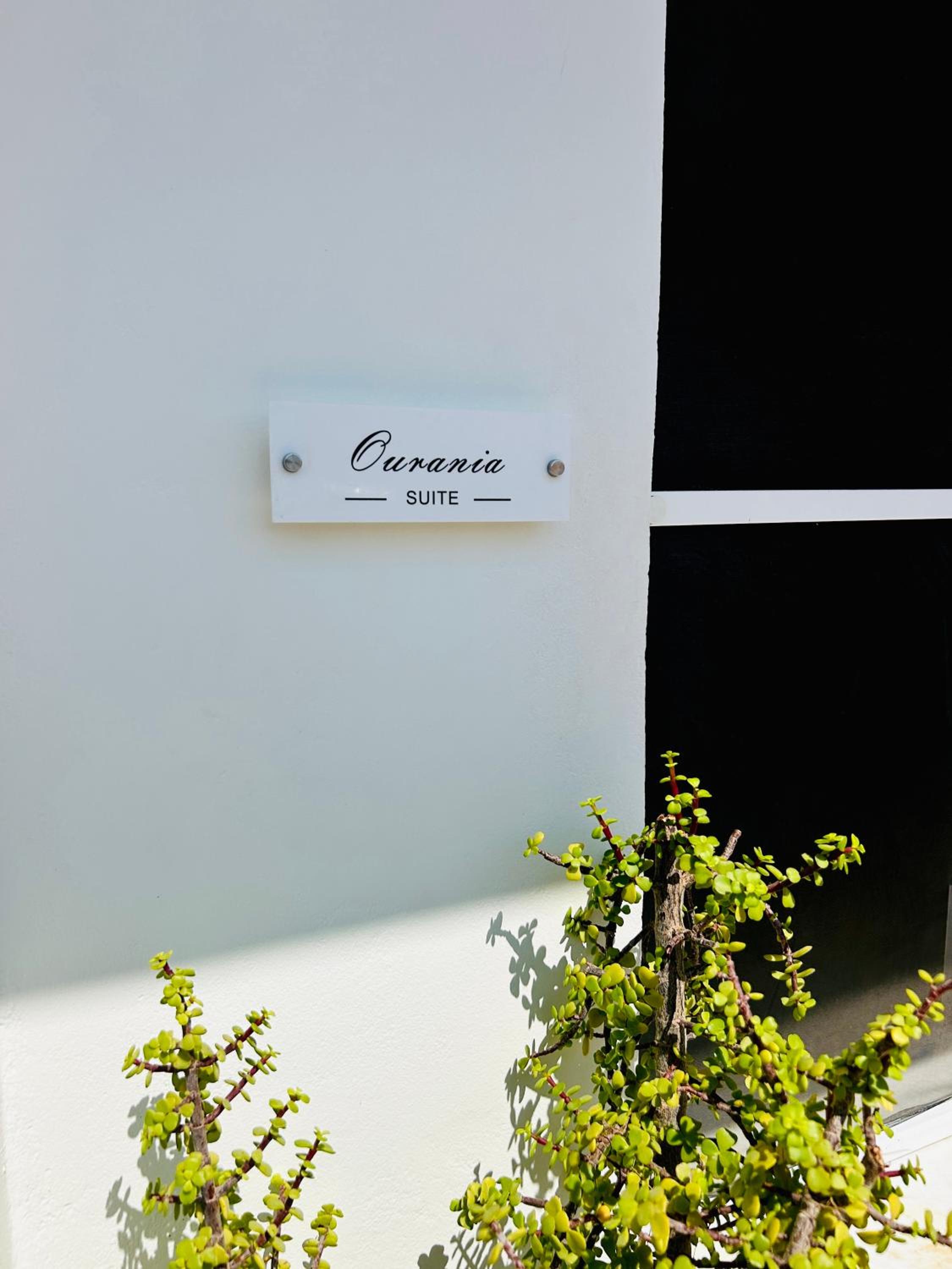 SESI LUXURY SUITES Seaside & Private Pool
