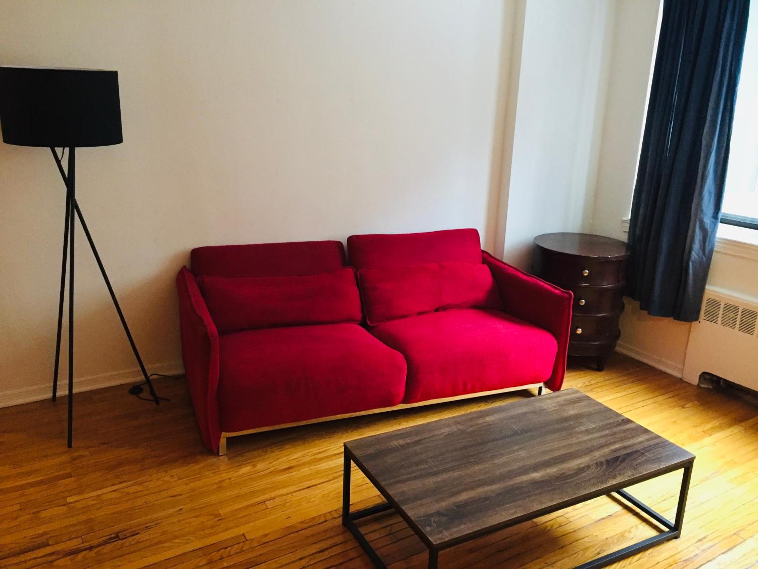 Modern City Studio Living in the Golden Square Mile