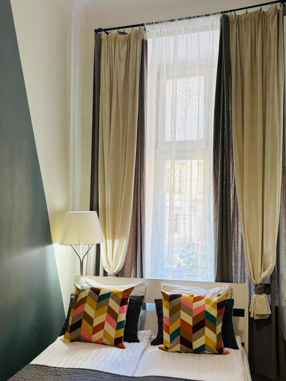 Krakow Apartments & Rooms
