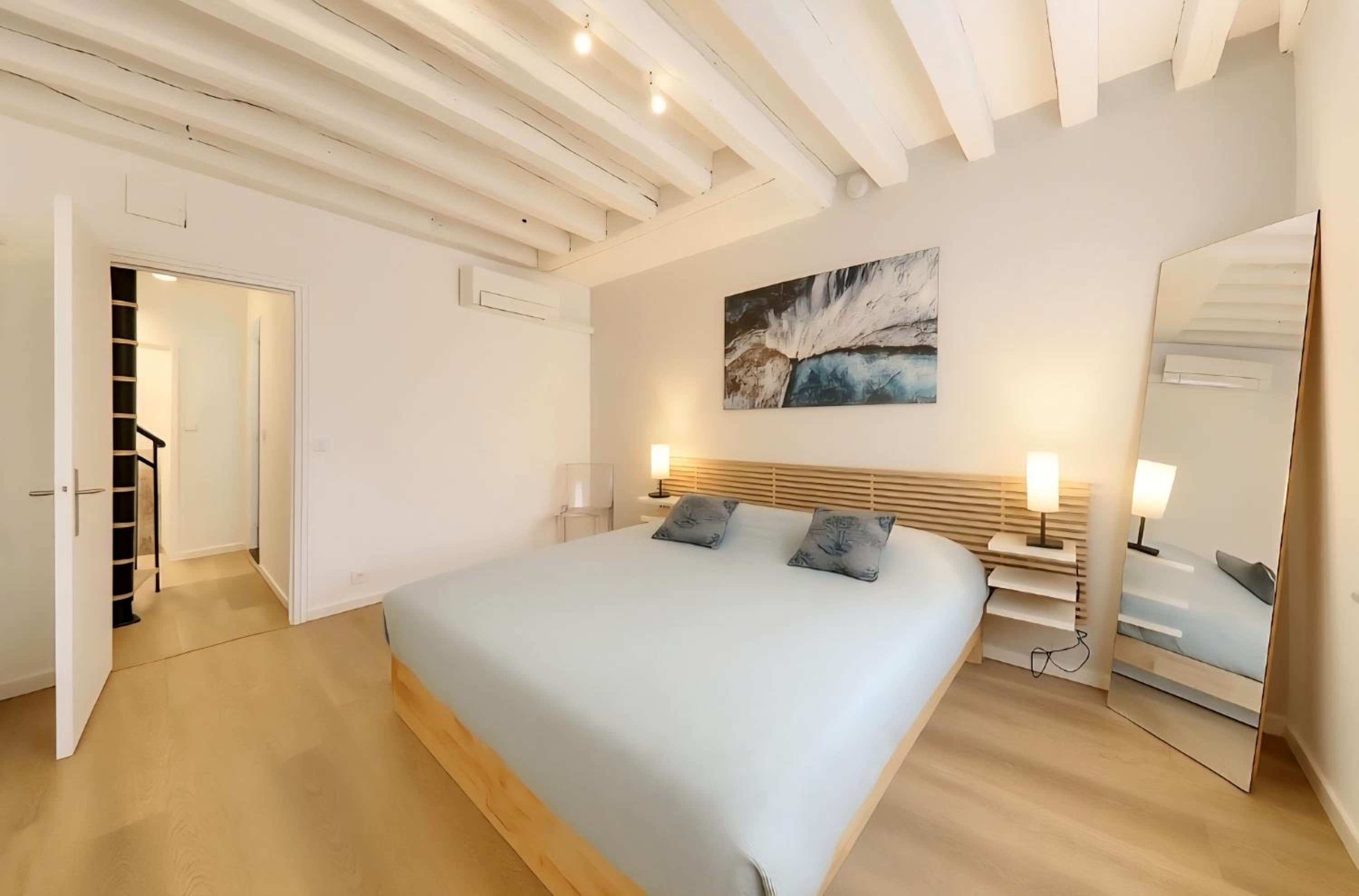 Maison entière pour 6 personnes avec parking proche Roissy CDG et Le Bourget
