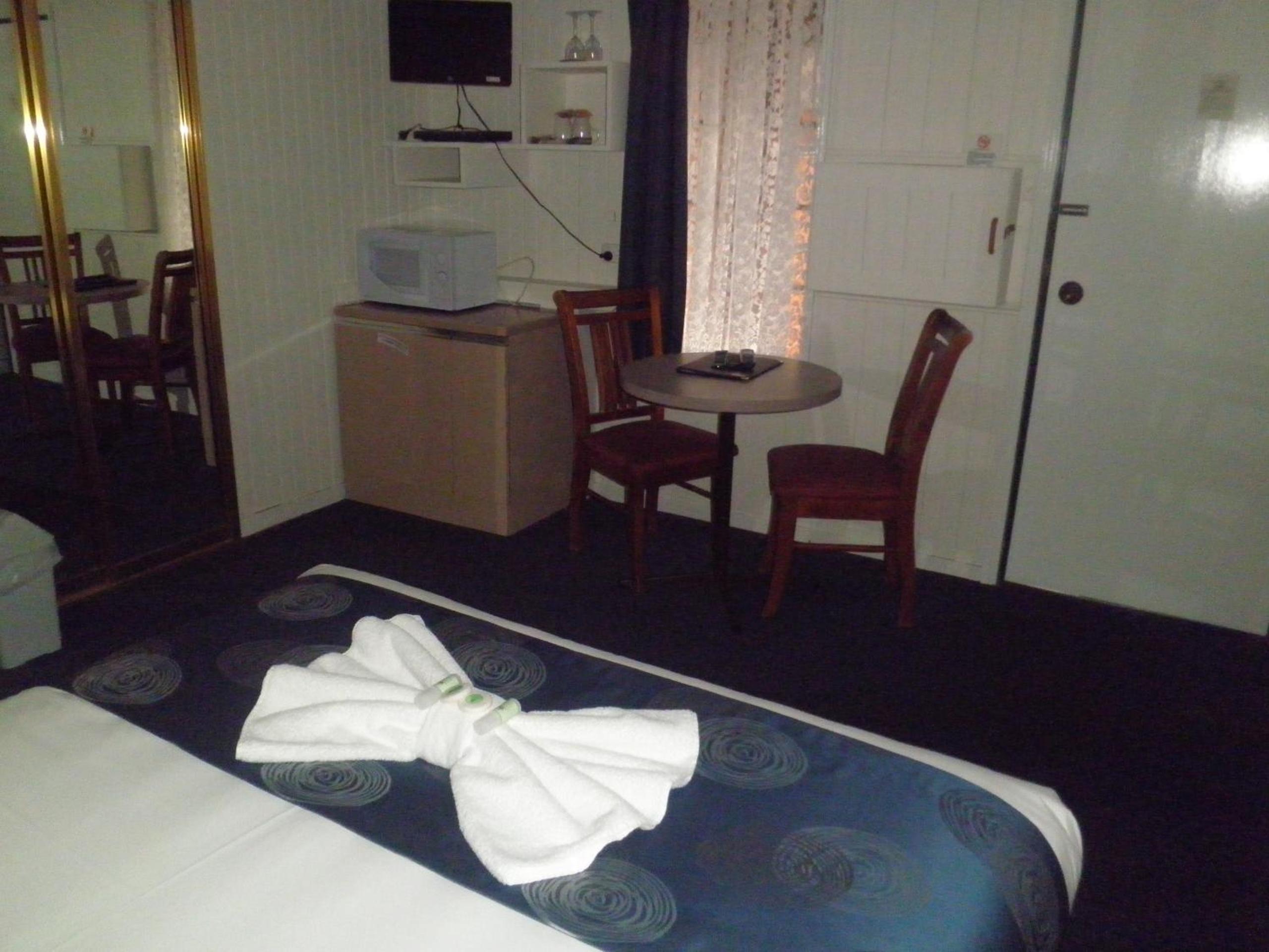 Poet's Recall Motel