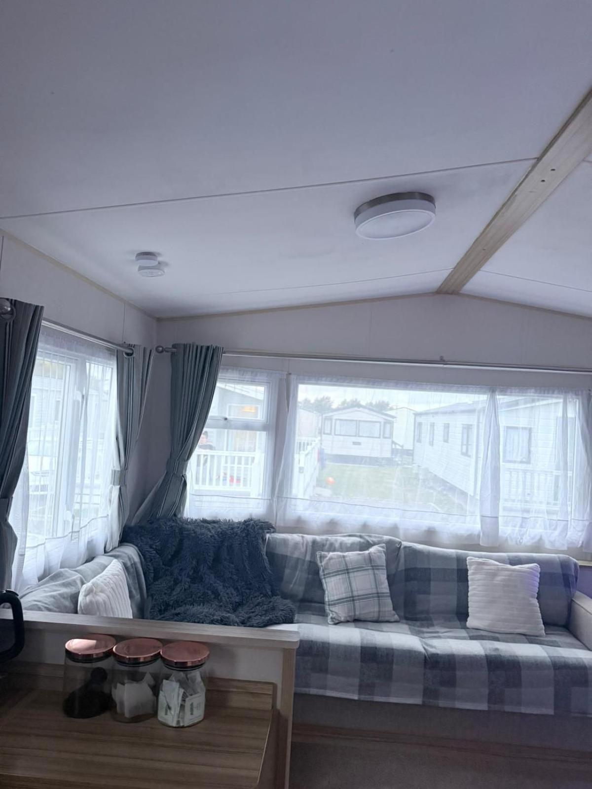 MLF caravan rental marine holiday park