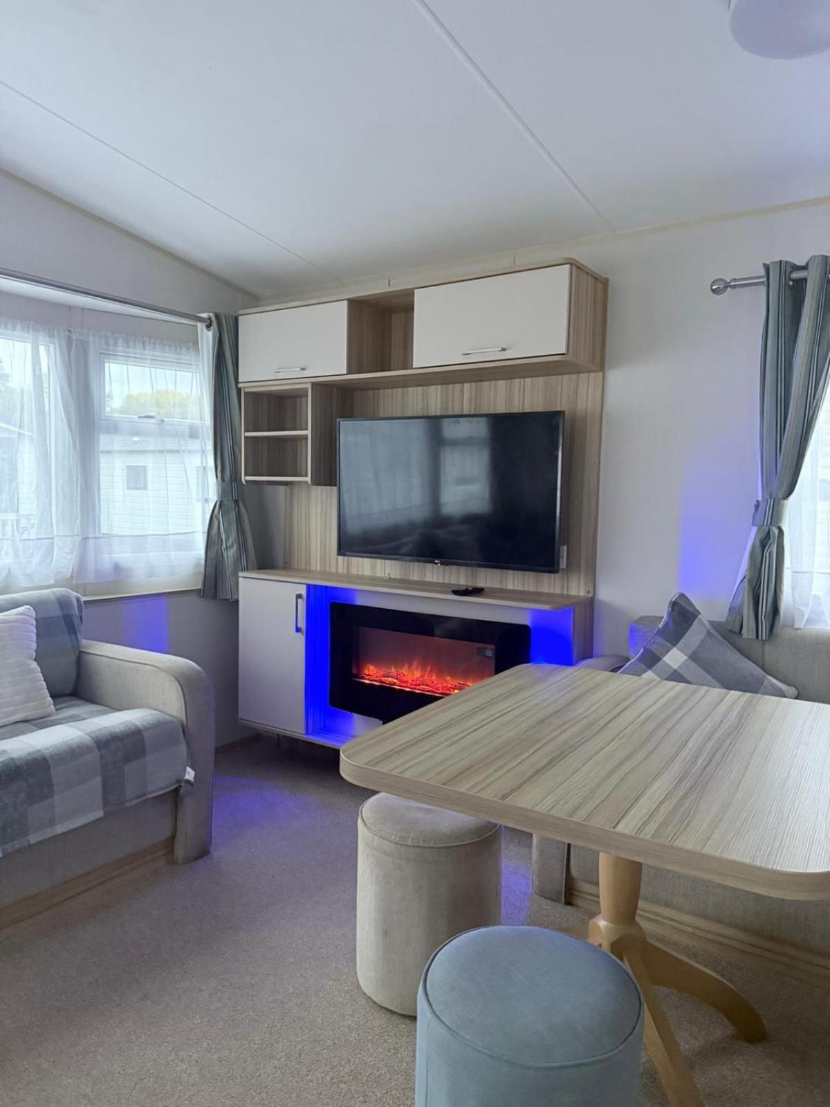 MLF caravan rental marine holiday park