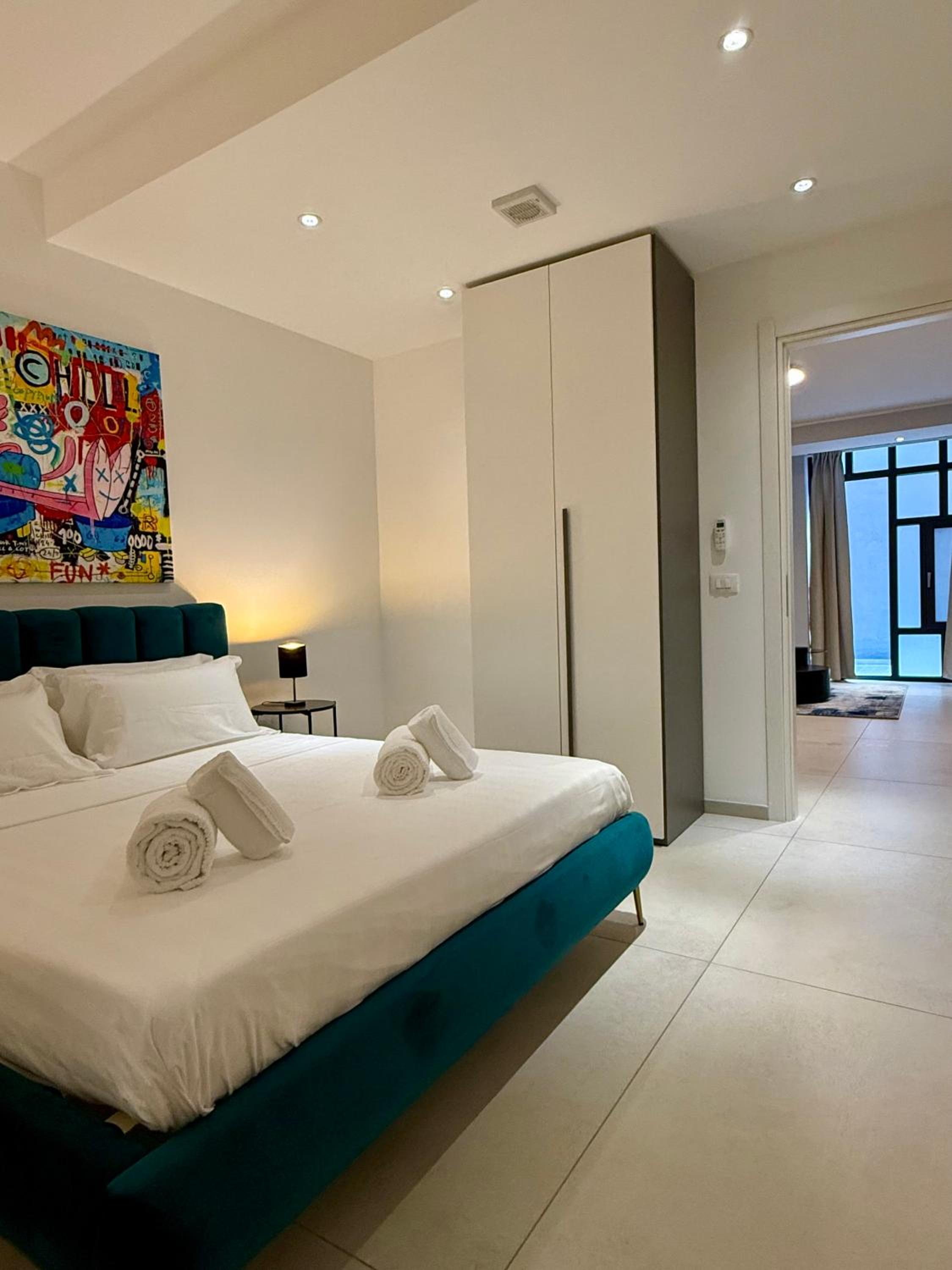 LR Deluxe Apartments - Sismondi 44