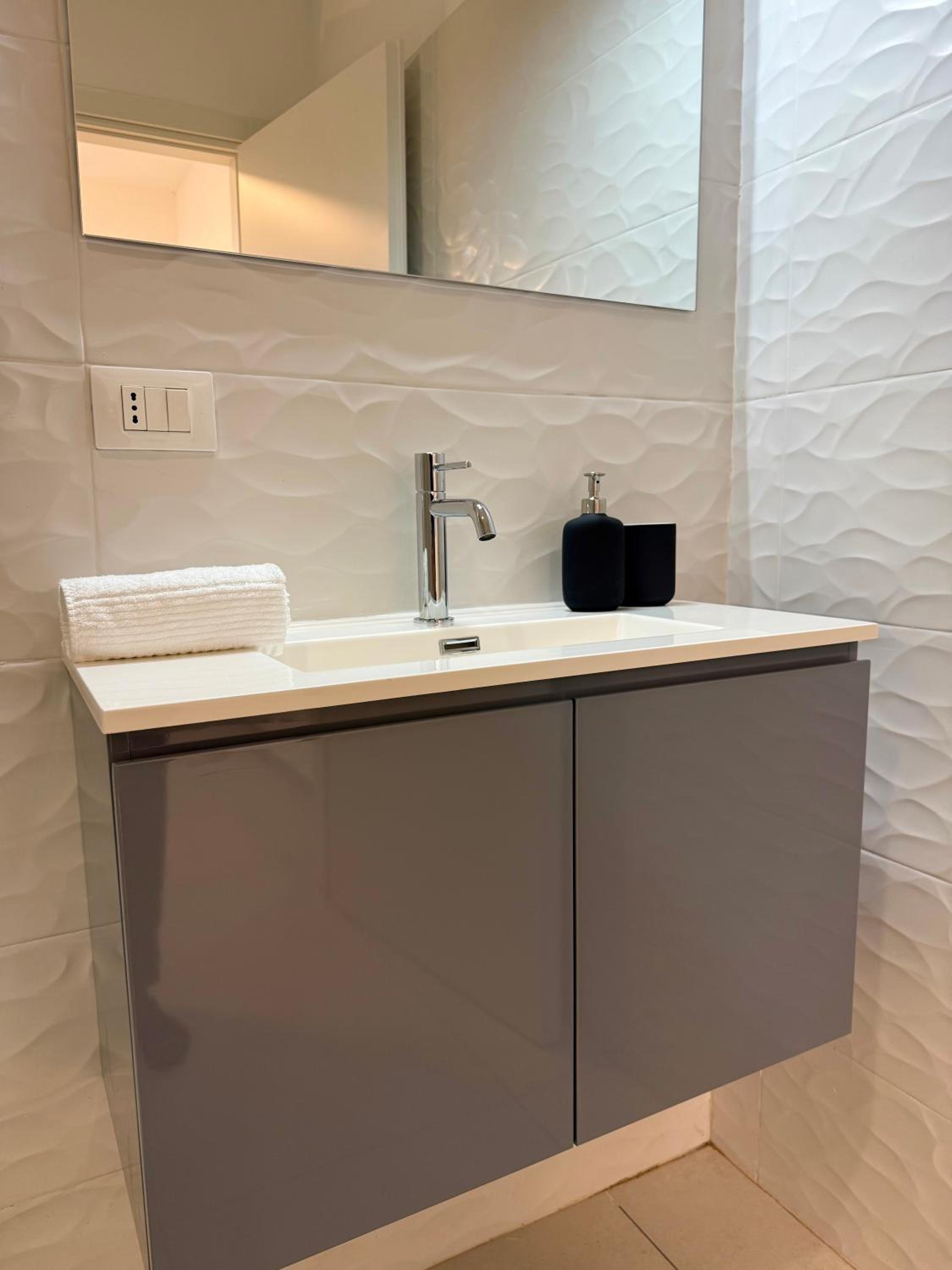 LR Deluxe Apartments - Sismondi 44