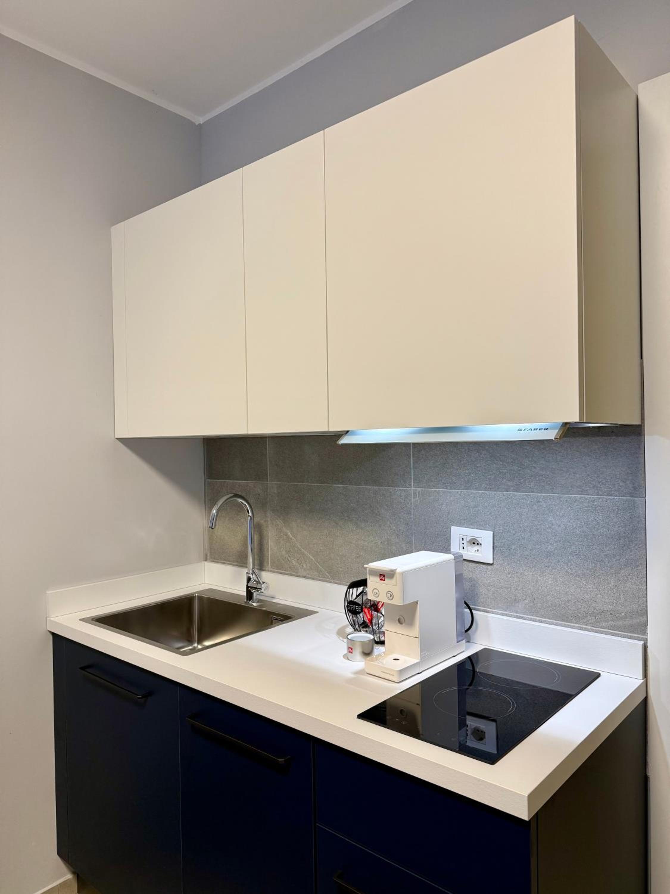 LR Deluxe Apartments - Sismondi 44